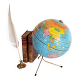Globe terrestre en métal , Taride ,  tripode, années 60