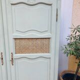 Small Parisian wardrobe