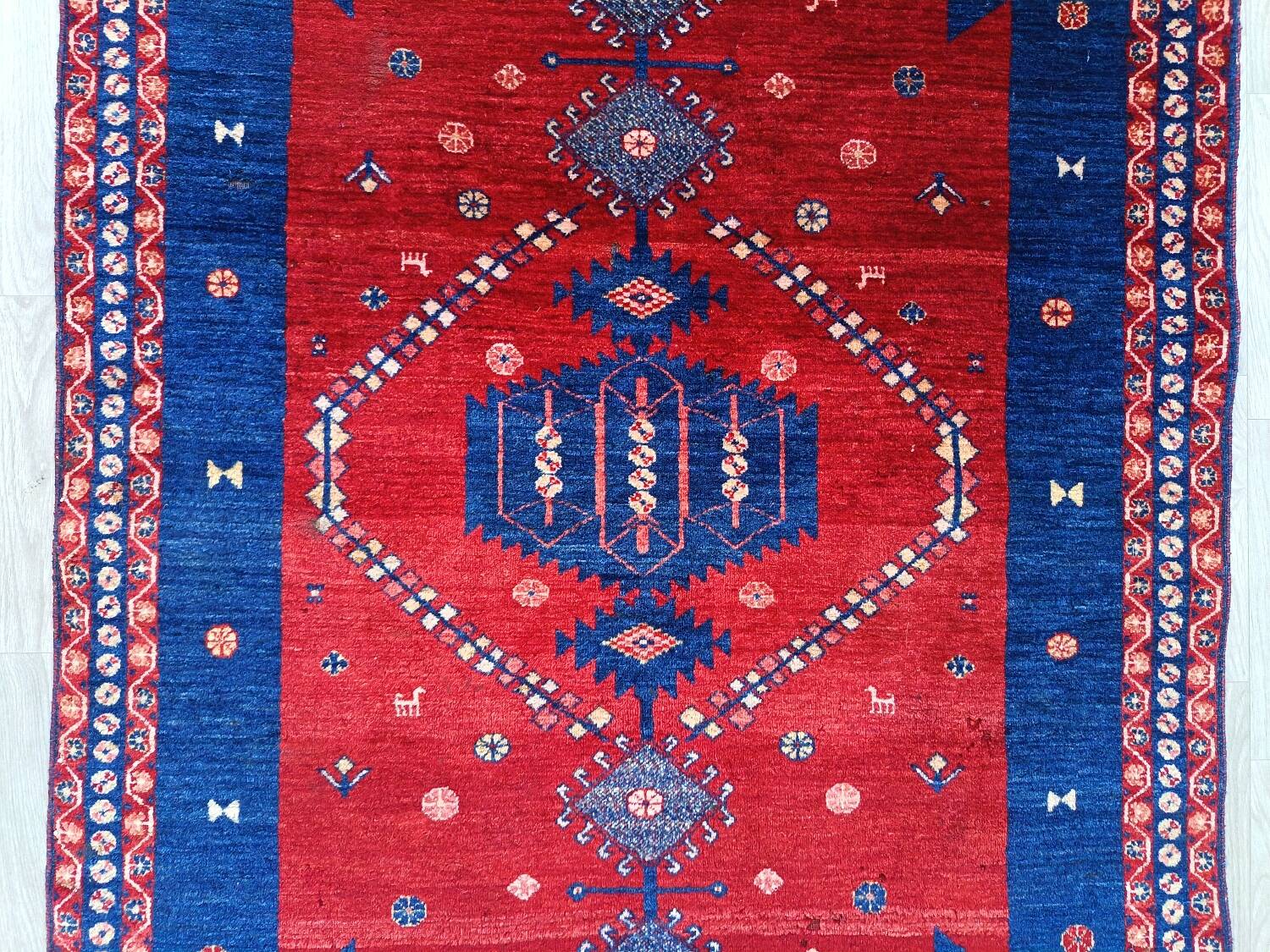 Handmade Persian Sirdjan rug