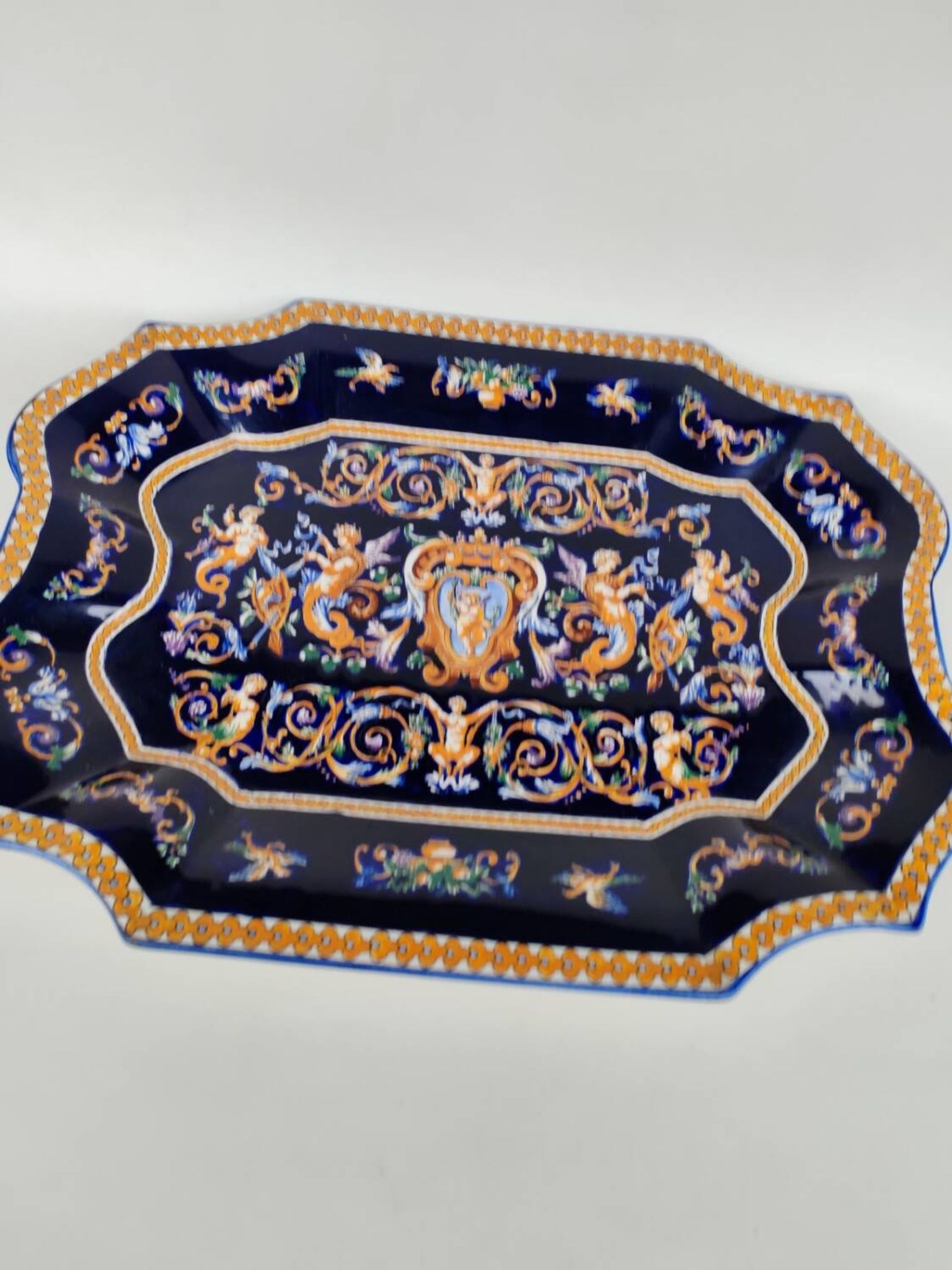 Very large soup tureen and its plate in Gien earthenware. 20th century.