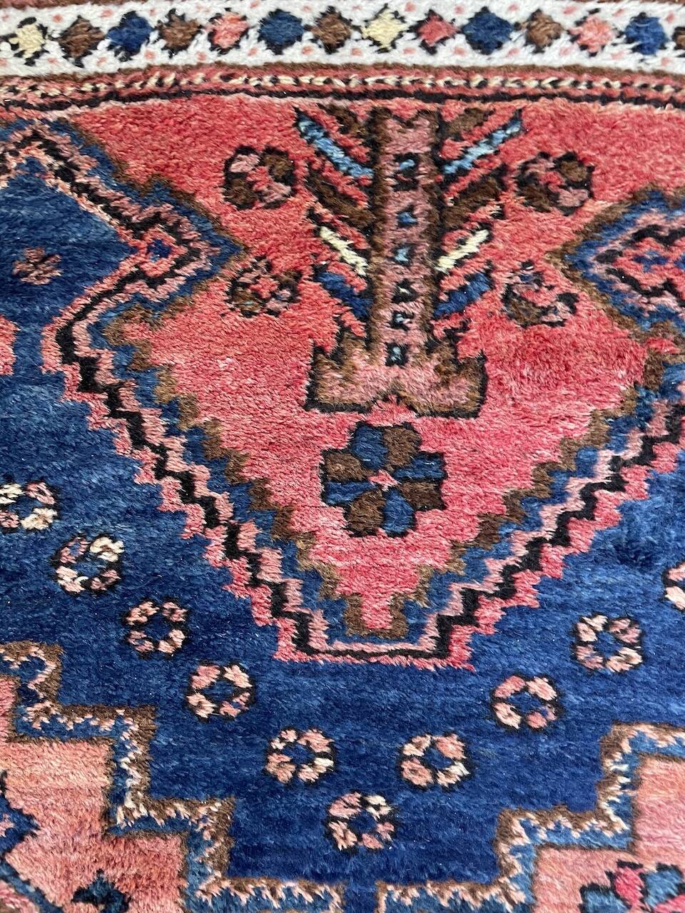 Persian Meshkin rug early 20th century