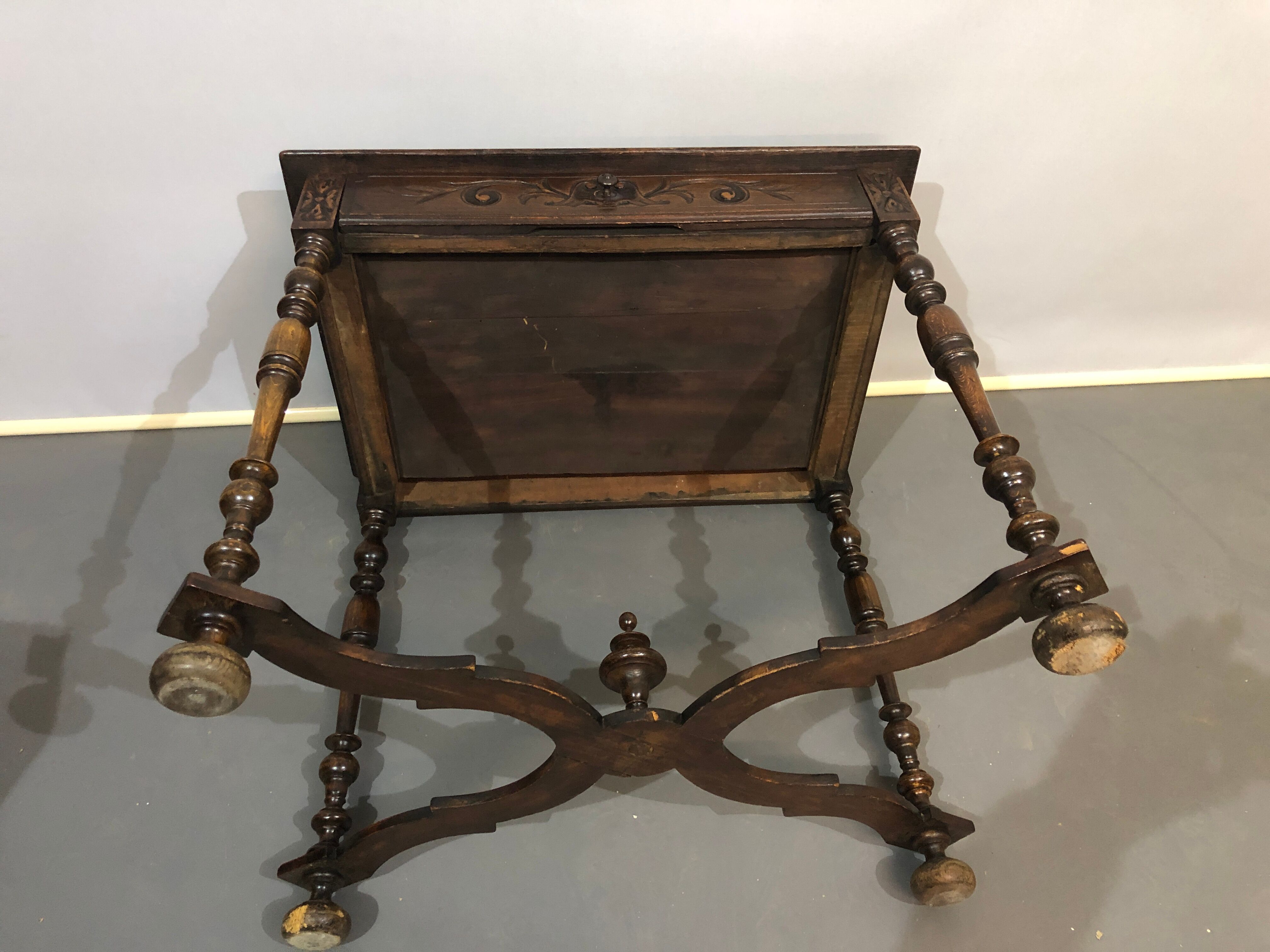 Table bureau xixe