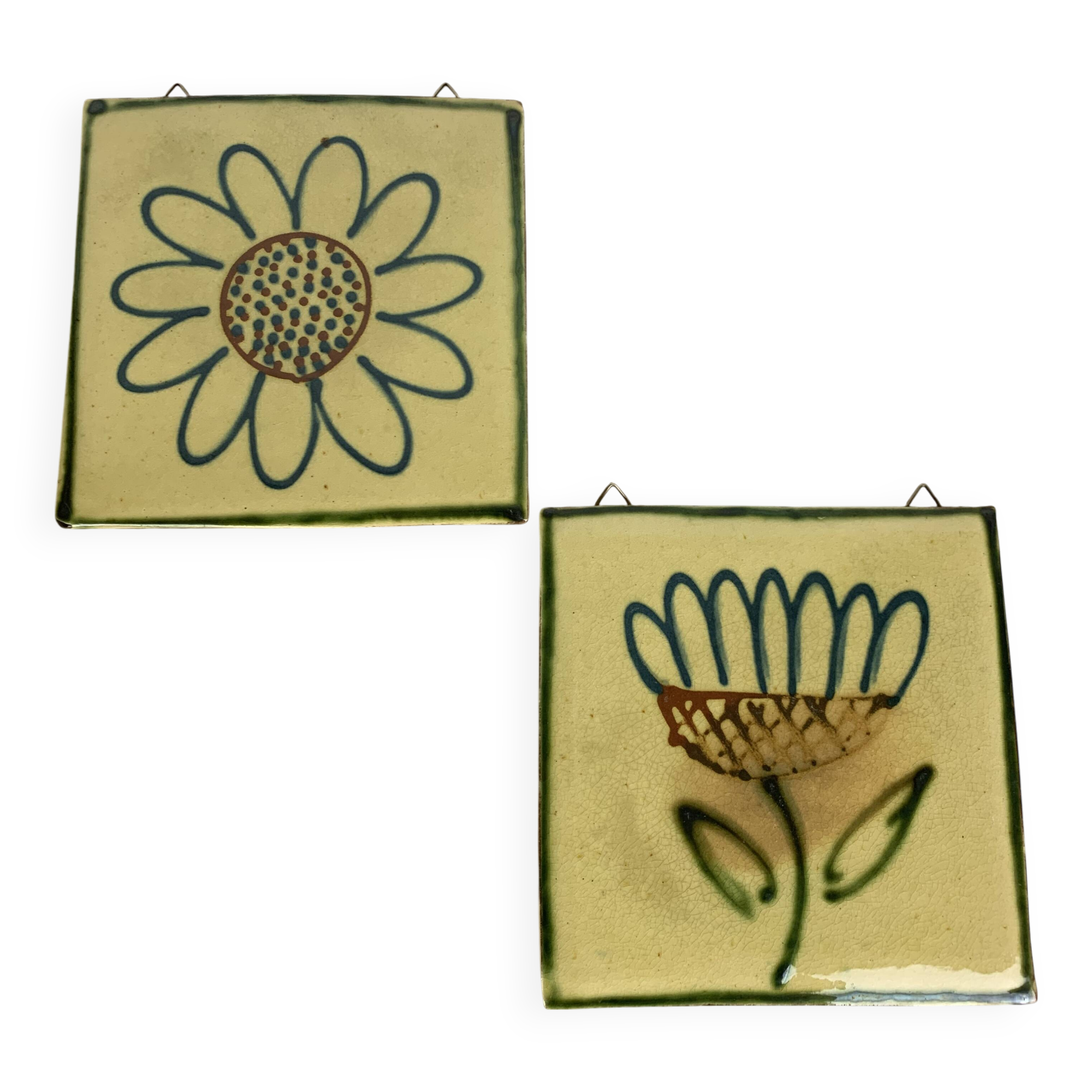 70s ceramic tile flower trivet, wall decoration