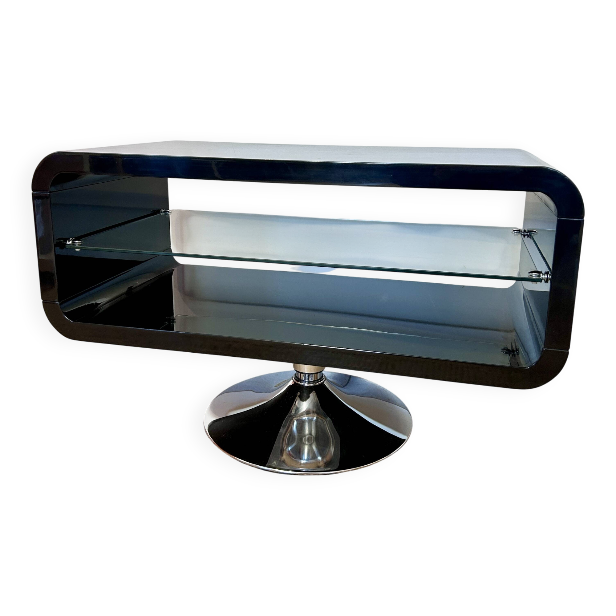 Side table with tulip base in chrome