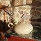 Vase français en terre cuite claire