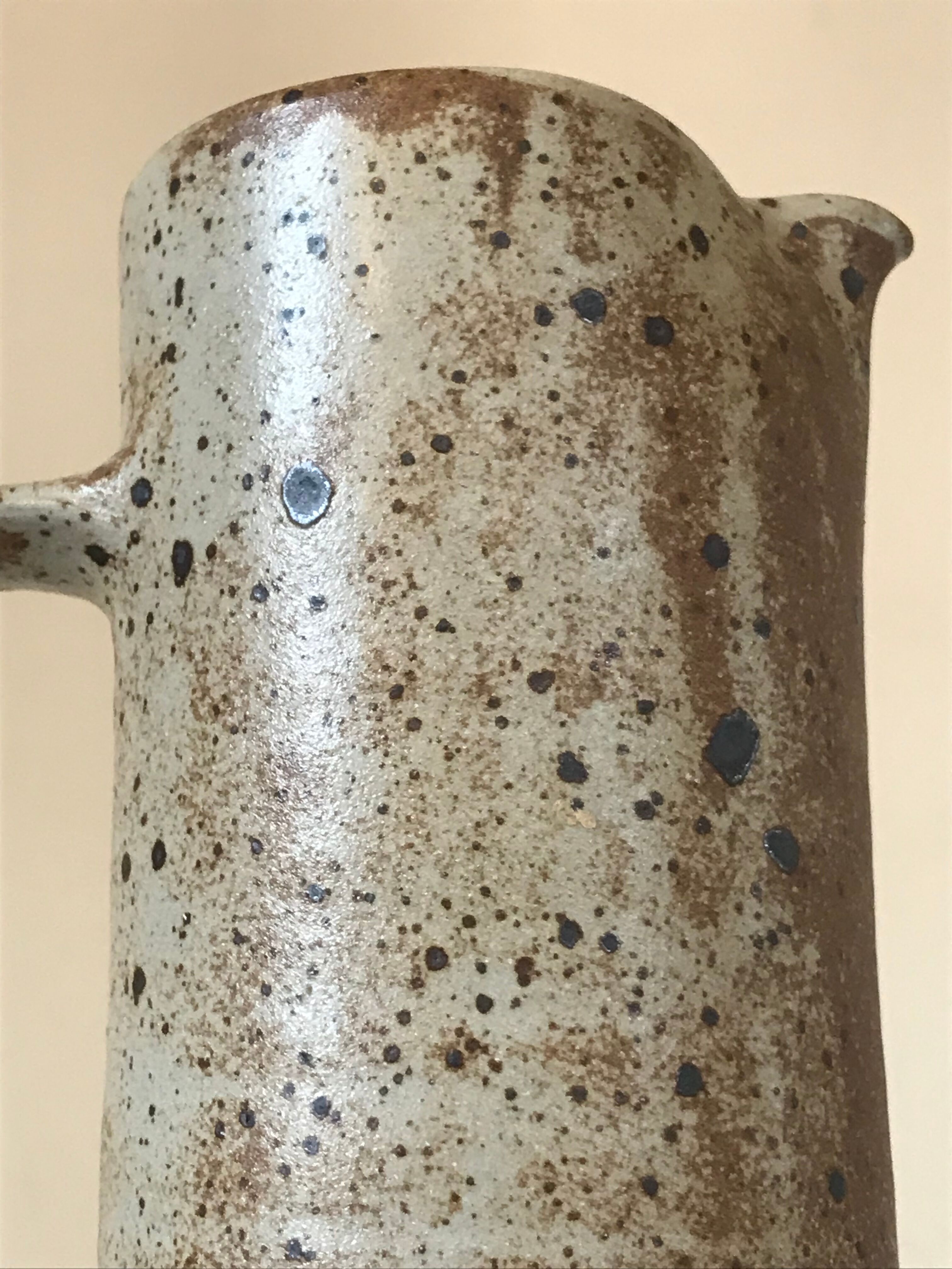 Pitcher in sandstone pyrity of the 60s