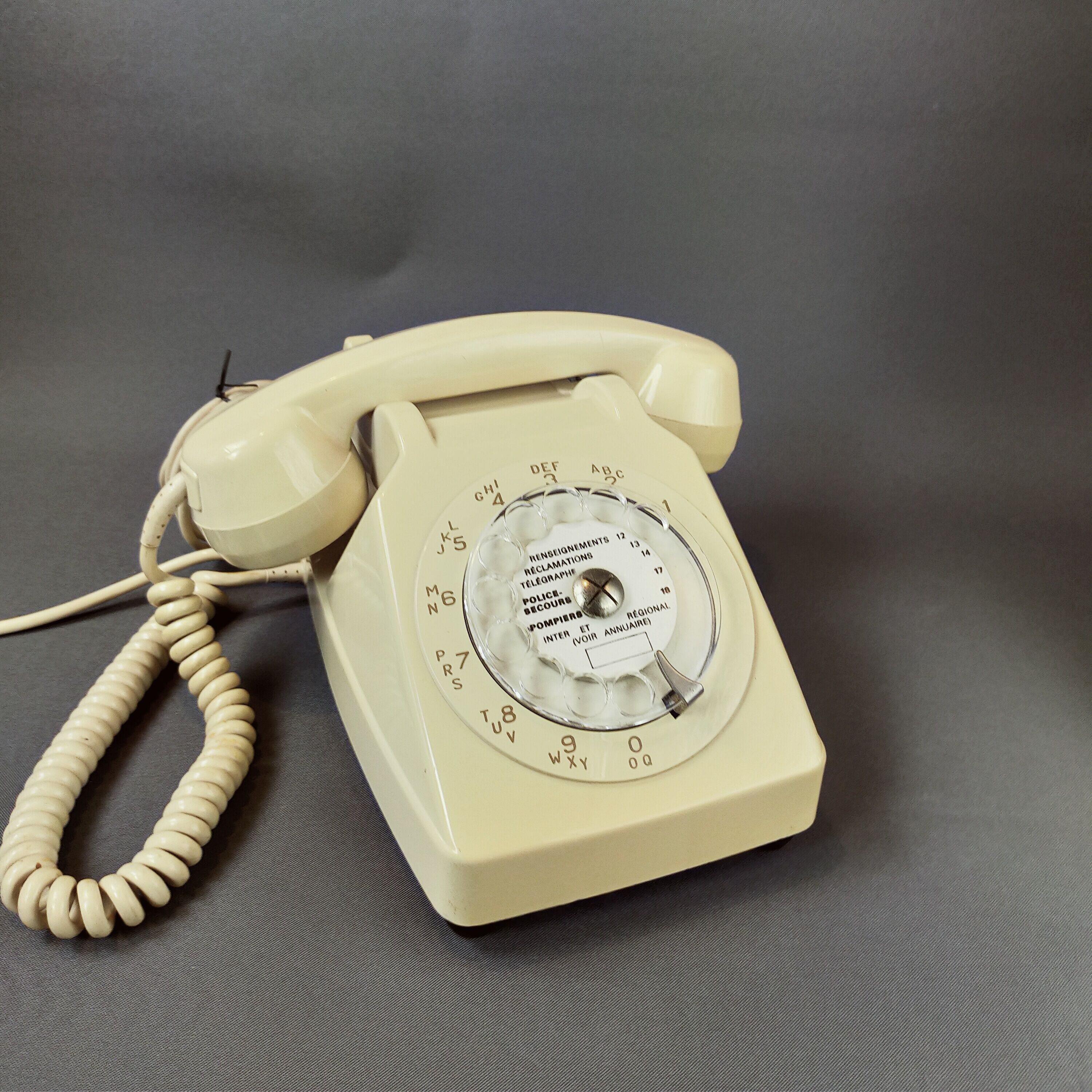 Socotel S63 beige dial phone