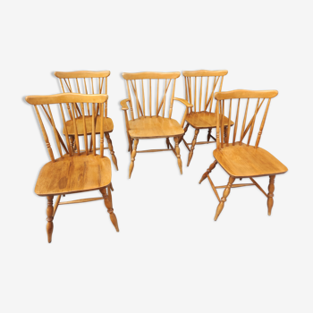 Quatre chaises et un fauteuil Heywood Wakefield Windsor. Vintage