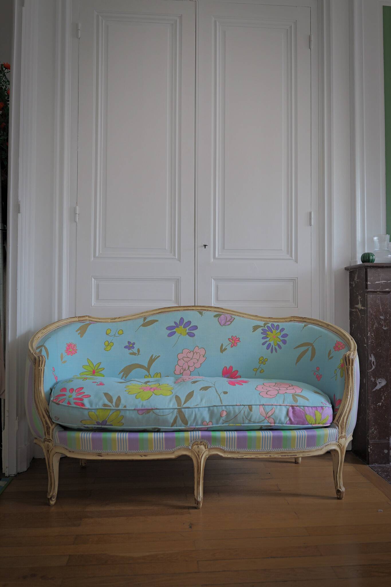 Louis XV Bench - Maison Moissonnier