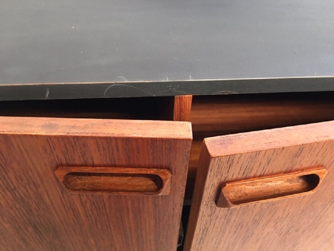 Scandinavian minimalist 4-door string 1960