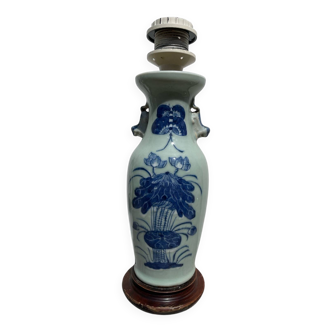 Ceramic lamp base