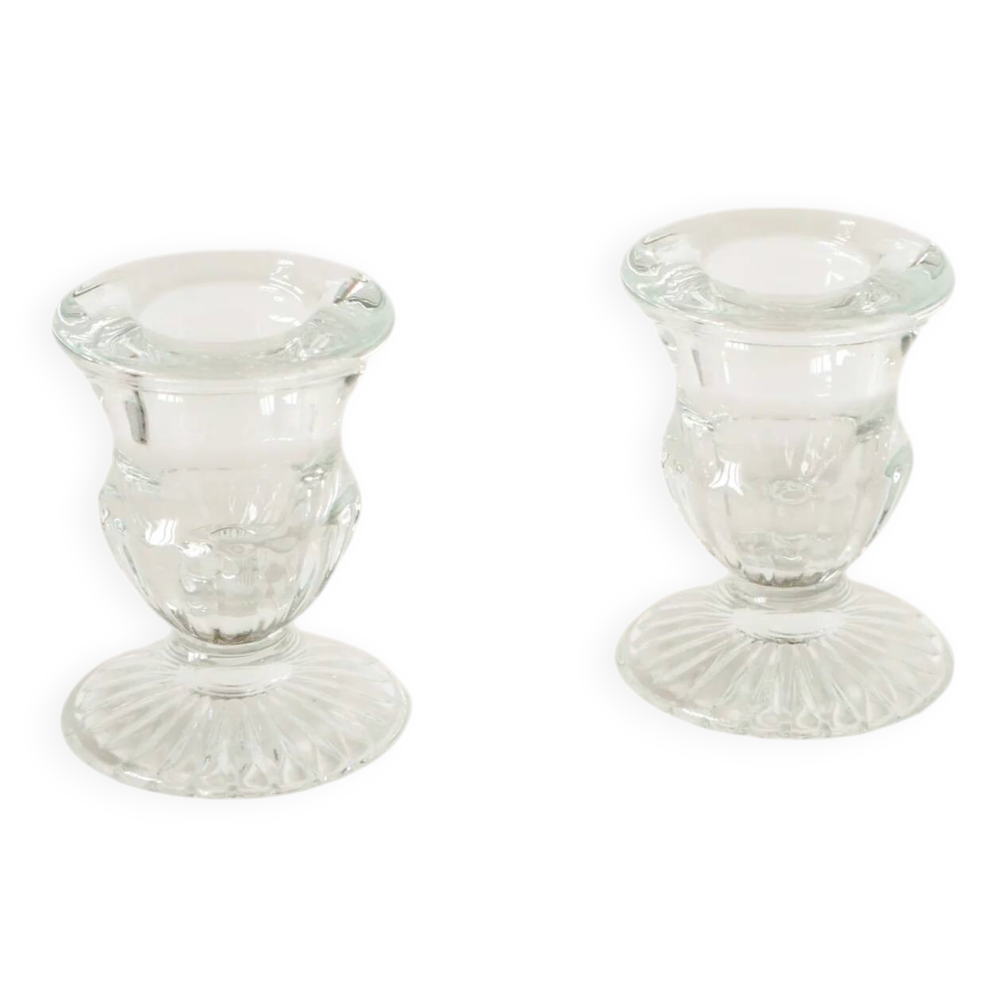 Paire de petits bougeoirs en verre moulé, 1950