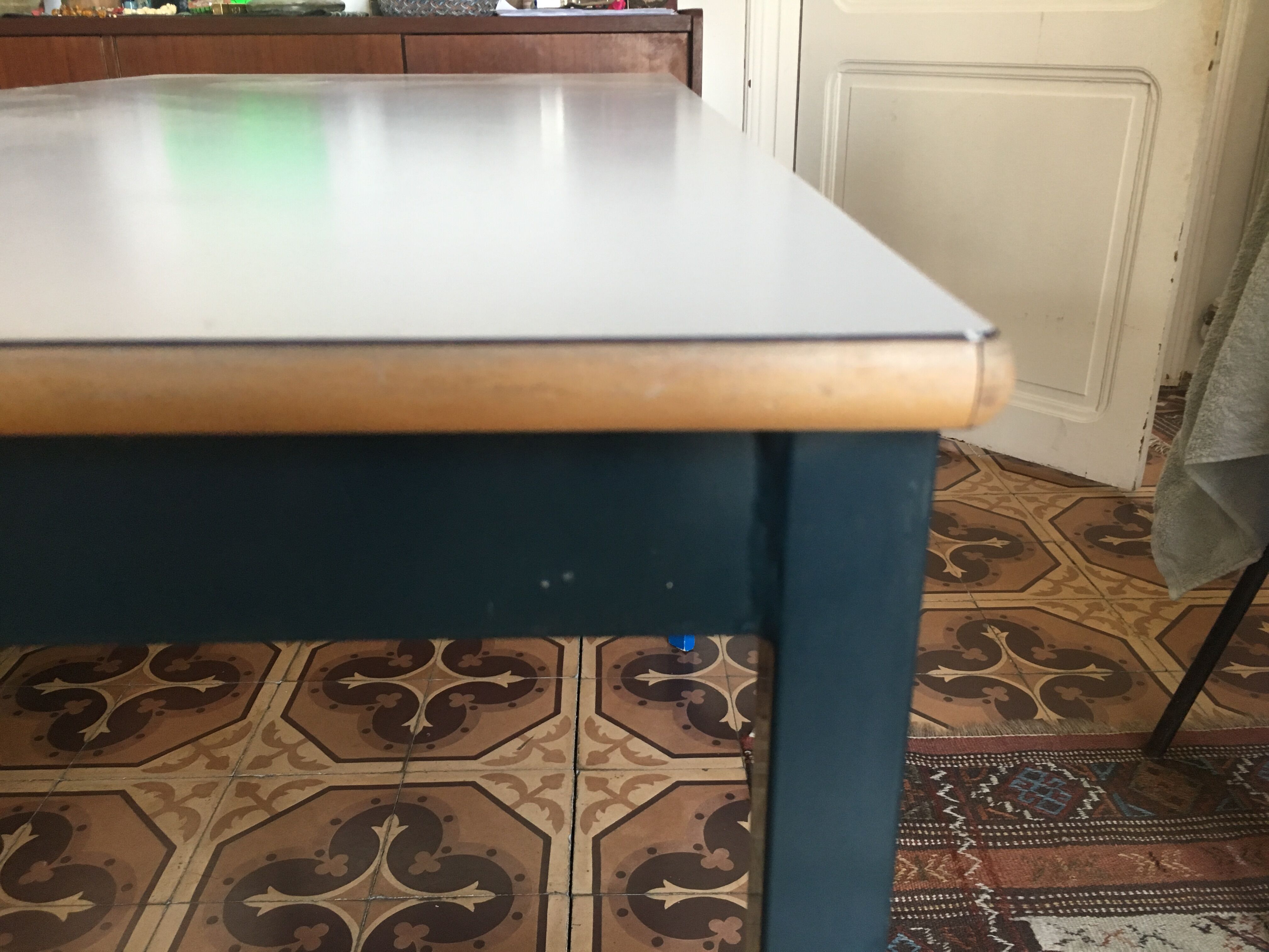 Formica table desk