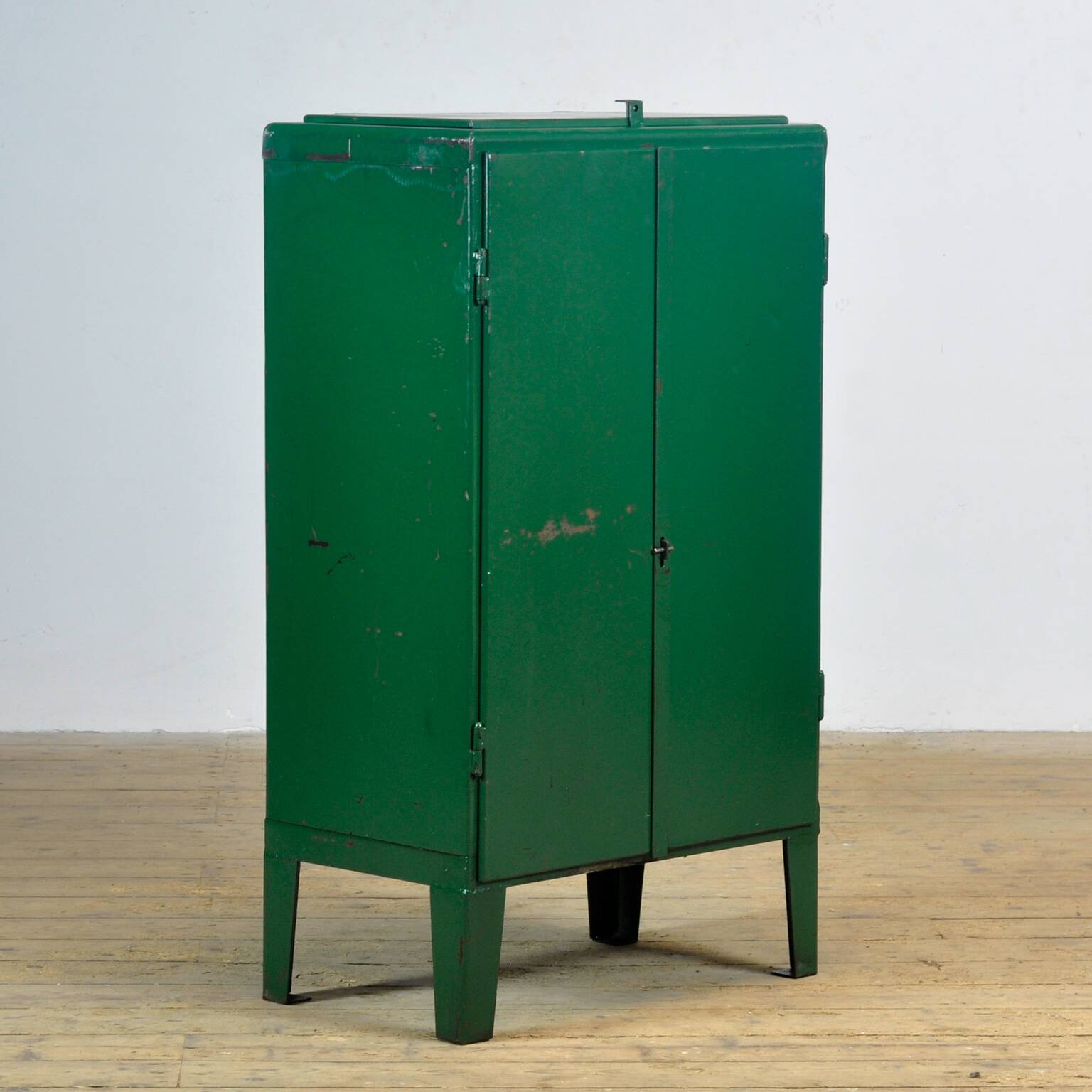 Armoire industrielle en fer forgé, années 1960
