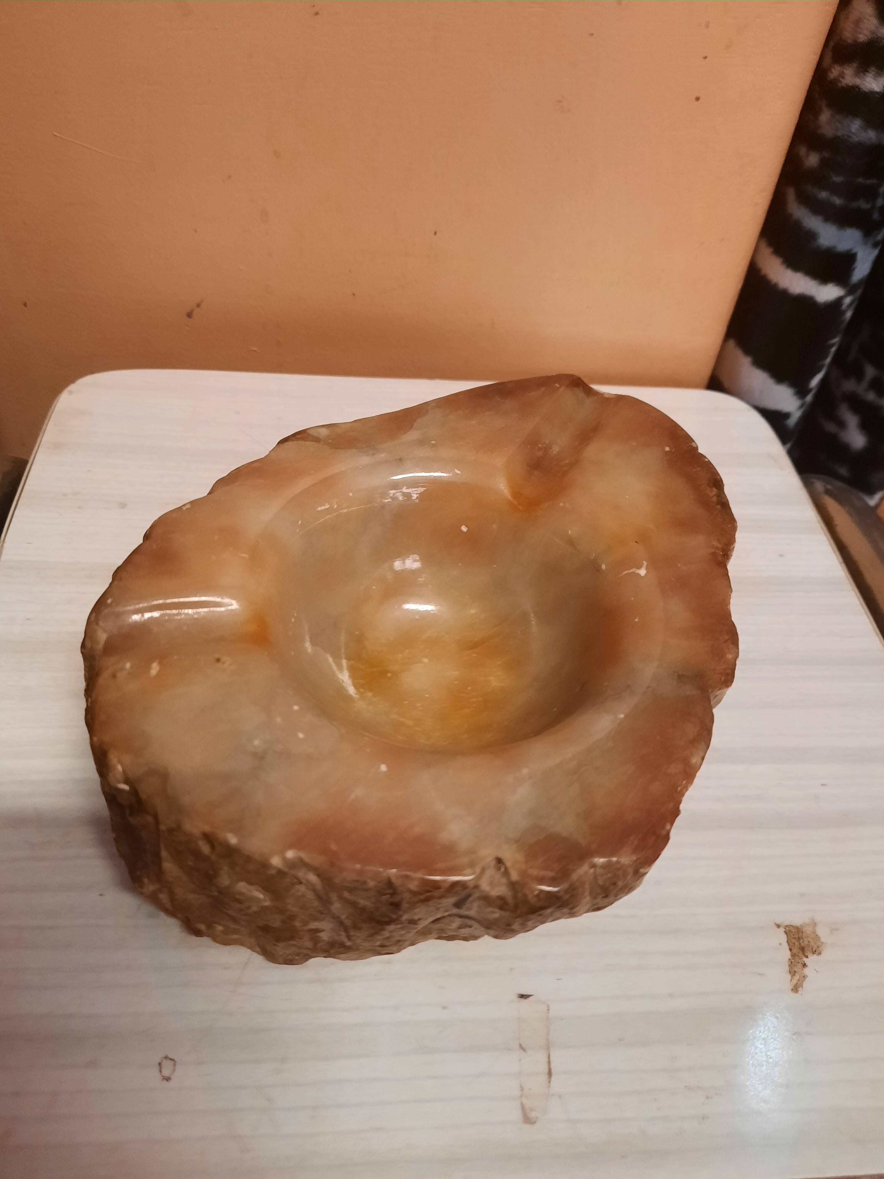 Cendrier en albâtre vintage