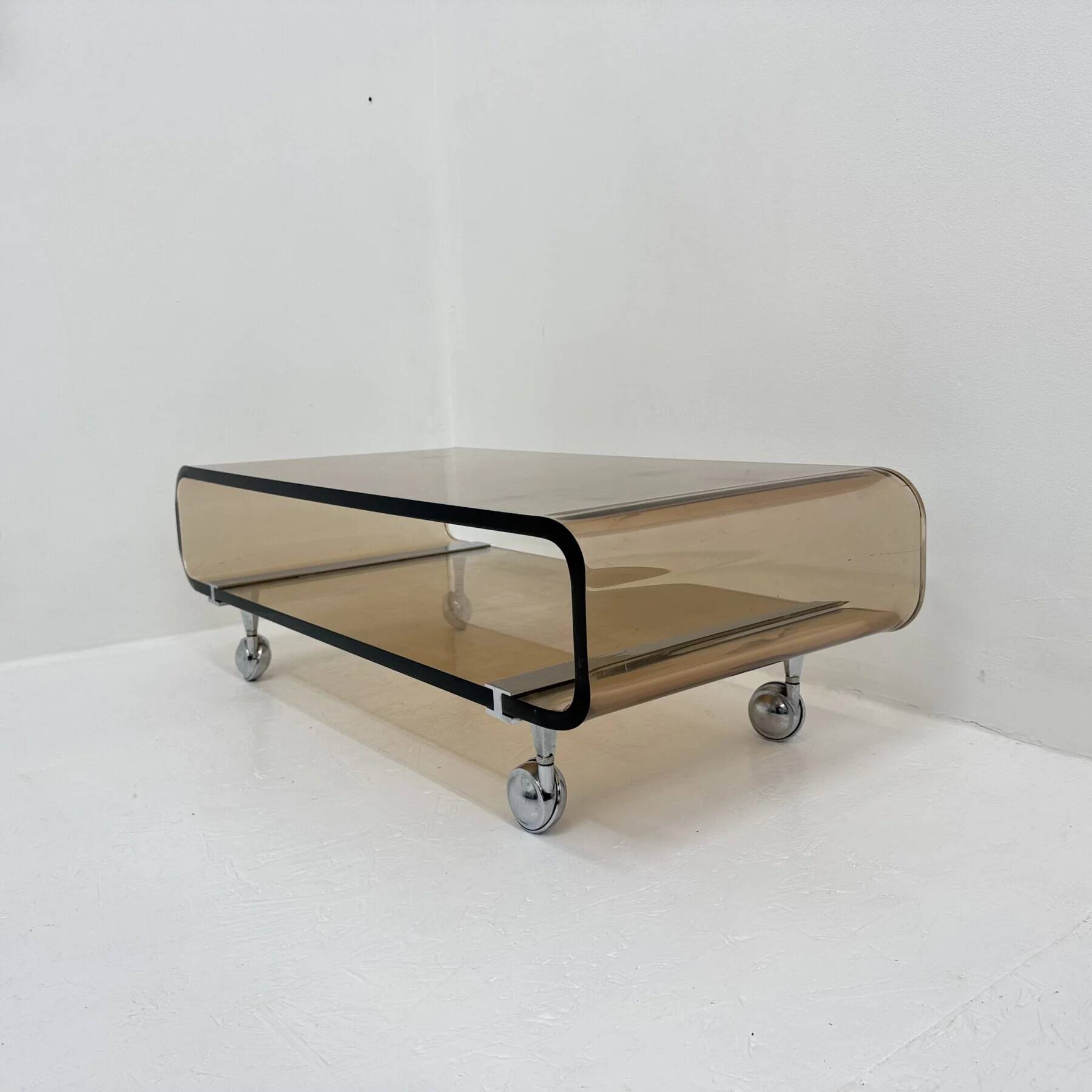 Mid-century plexiglas design coffee table by Michel Dumas for Roche Bobois, 1972