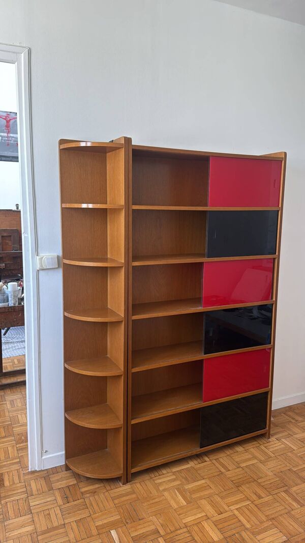Étagère, bibliothèque vitrée