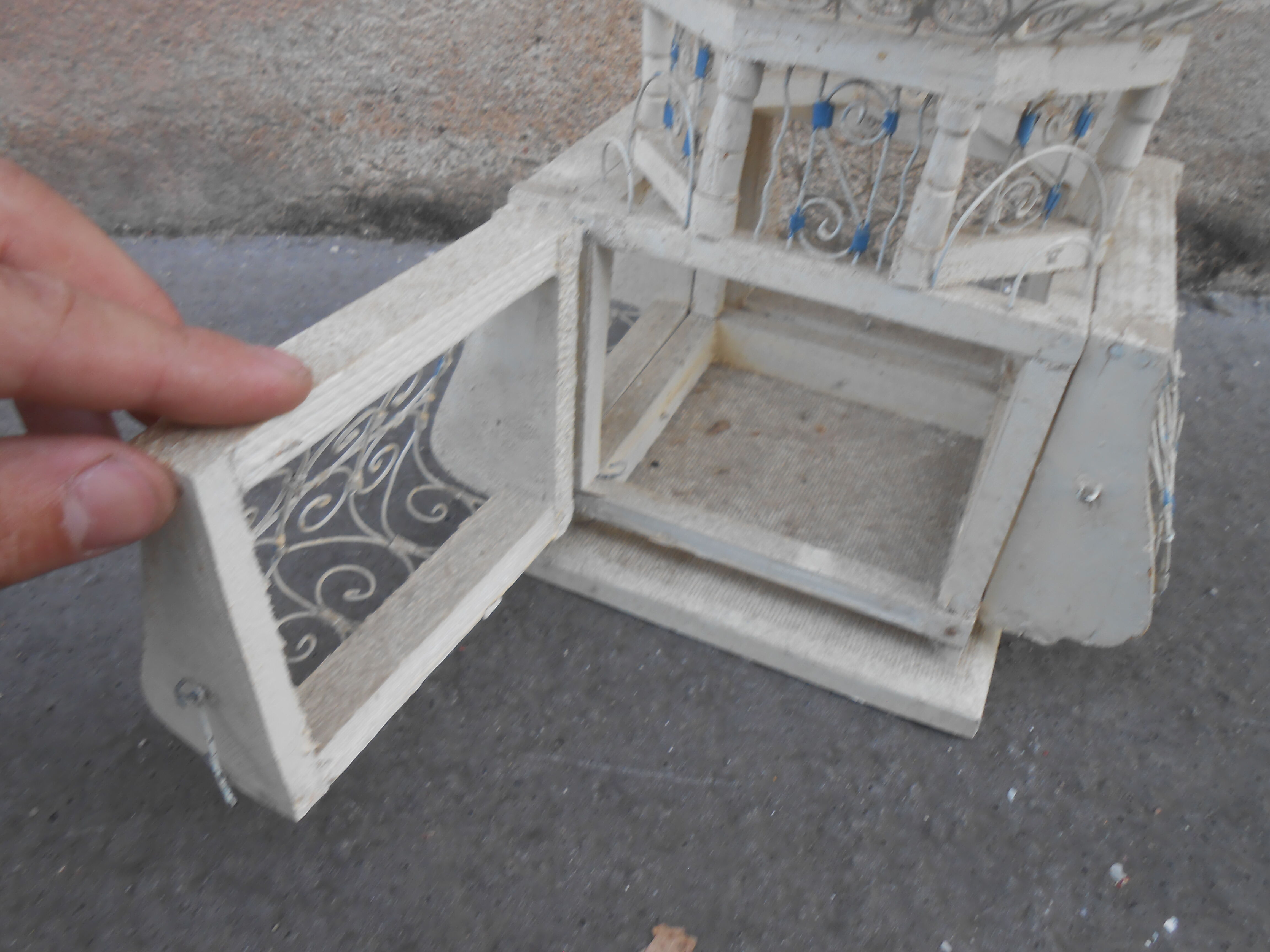 Tunisian birdcage