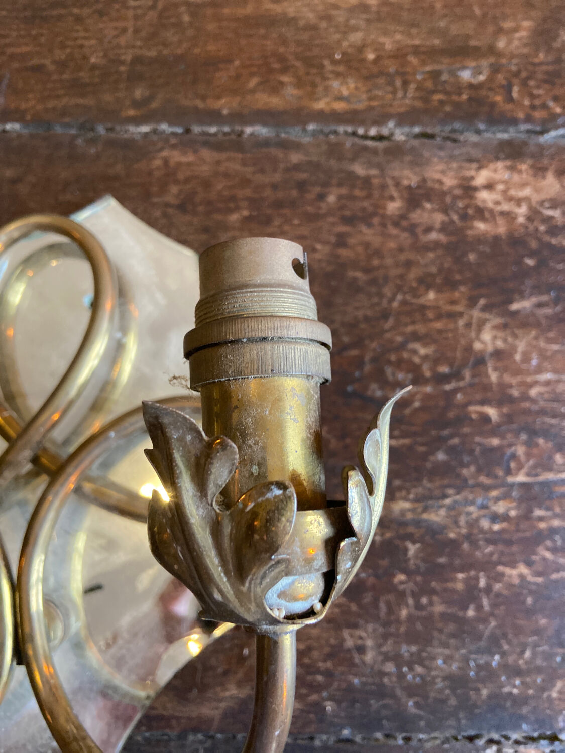 Brass wall lamp and mirror