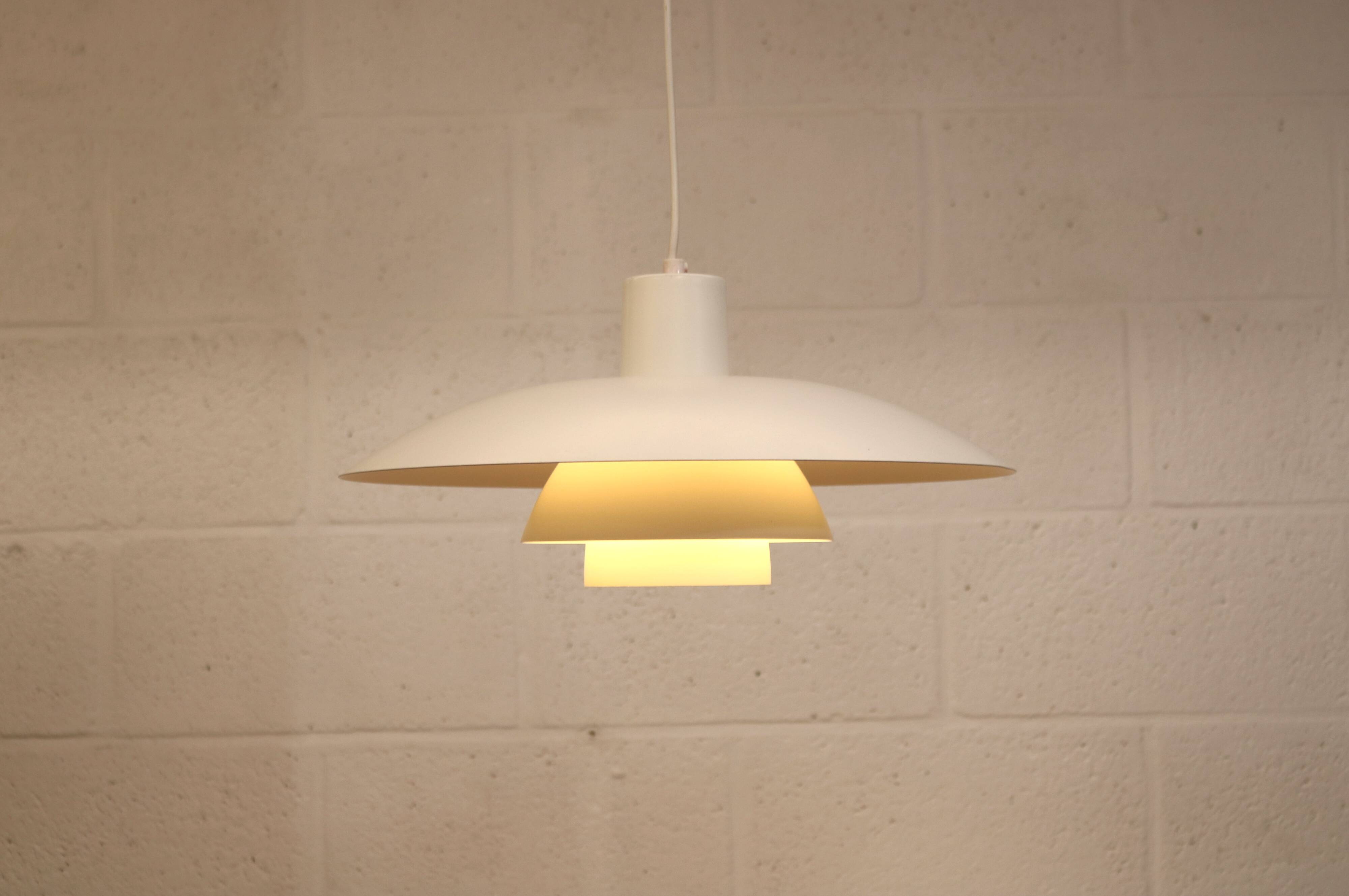 Vintage louis poulsen ph 4/3 pendant lamp: danish mid-century modern