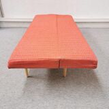 Day bed red fabric