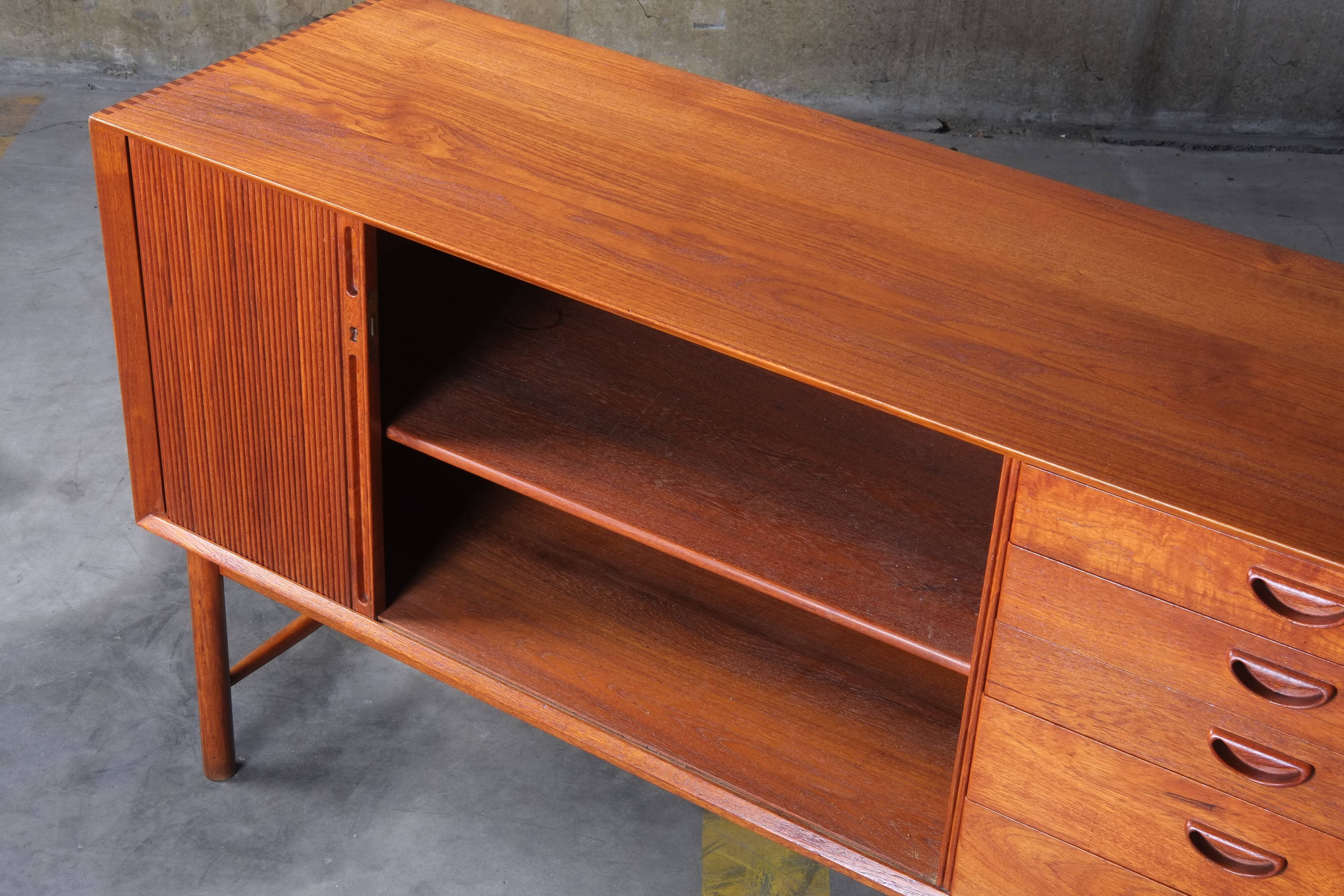 Peter Hvidt & Orla Mølgaard Nielsen sideboard