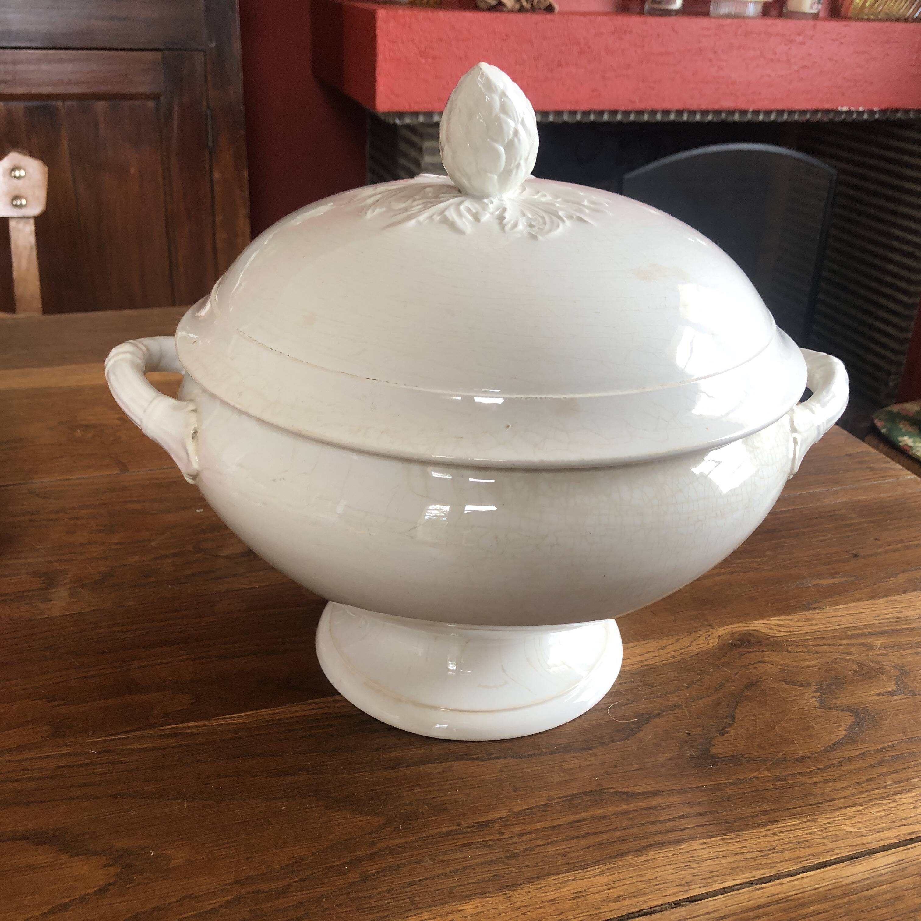 Pexonne extra large tureen