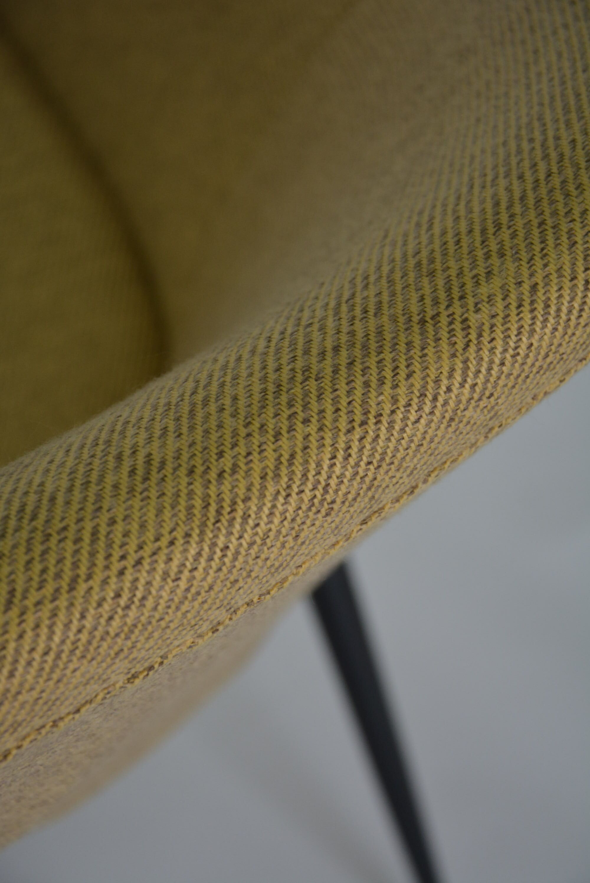 Banquette coquille carré jaune