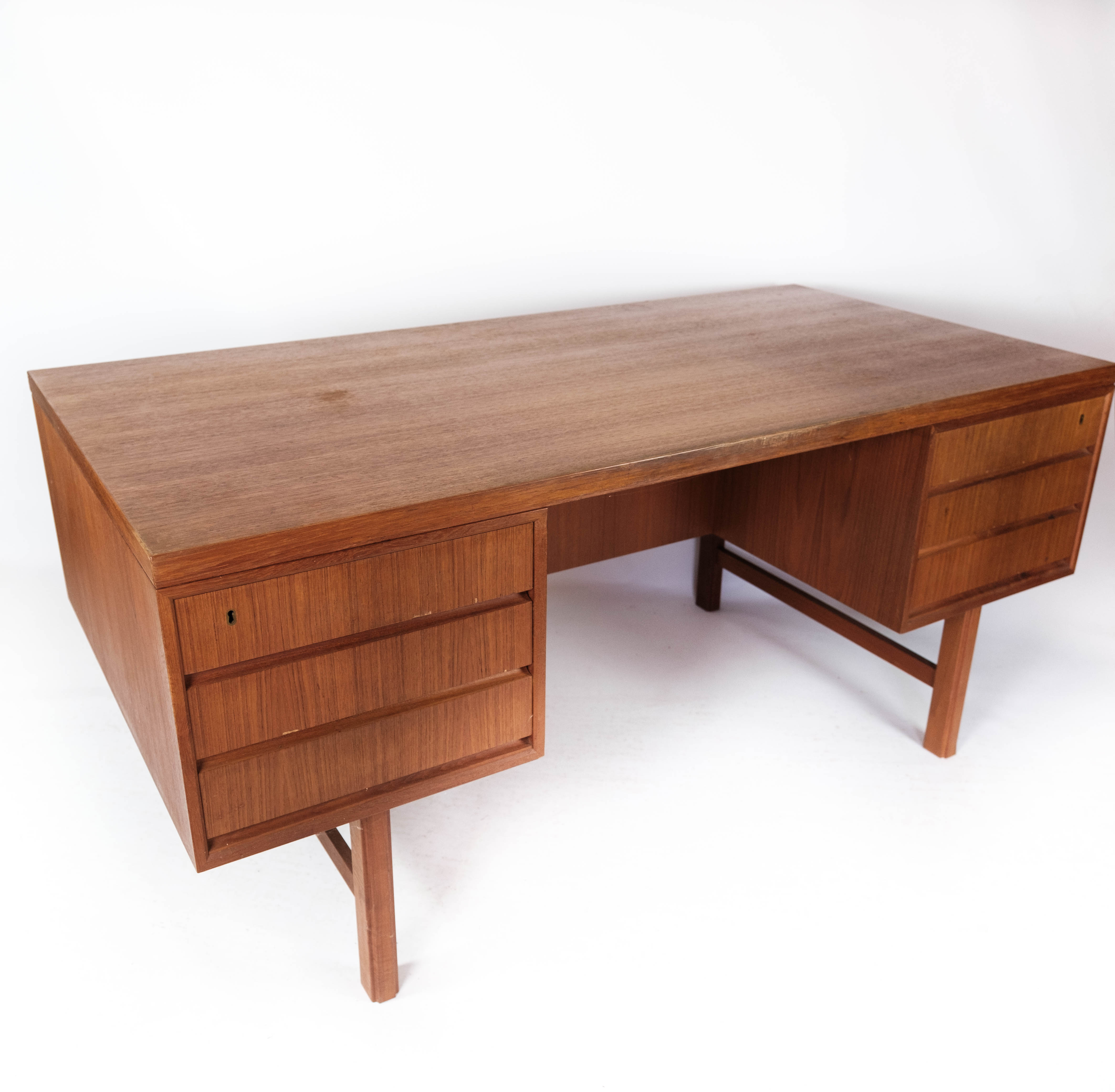 Desk in teak designed by Omann Junior from the 1960s