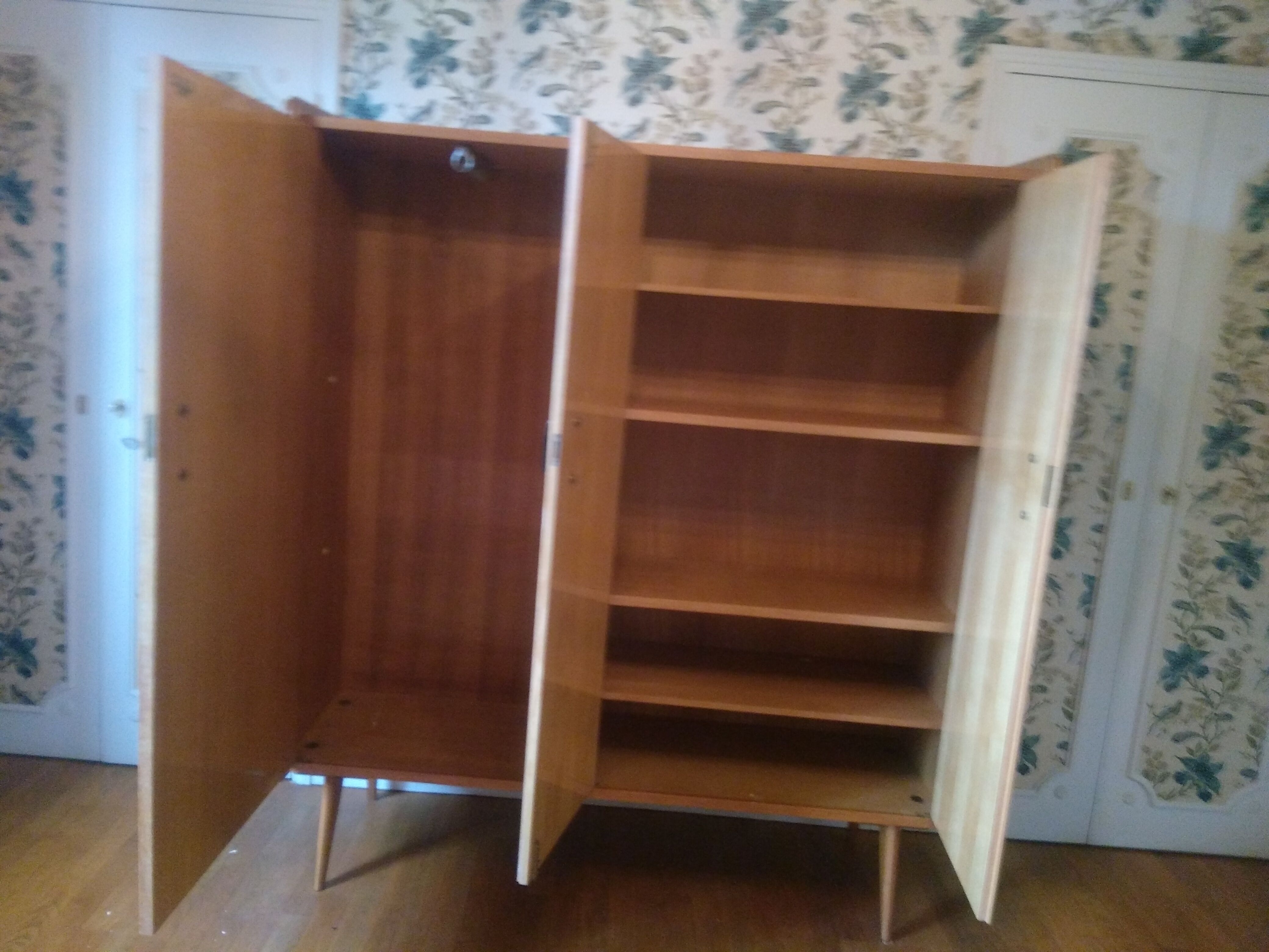 Cabinet old feet compass