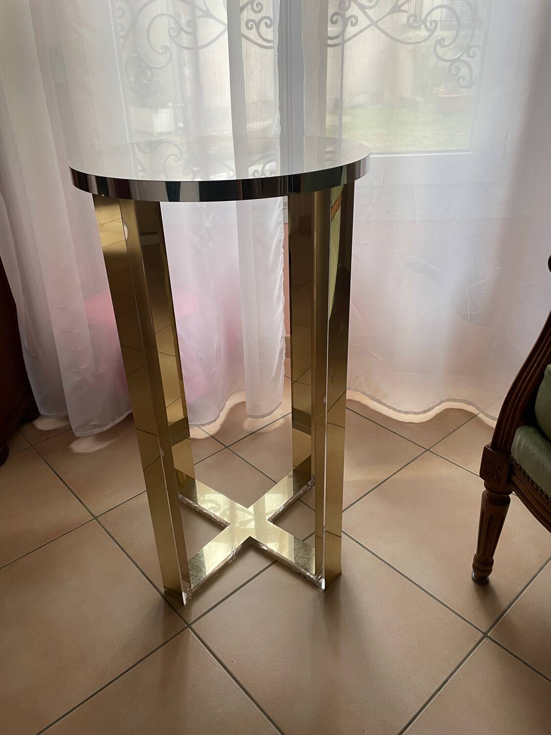 Mirror table