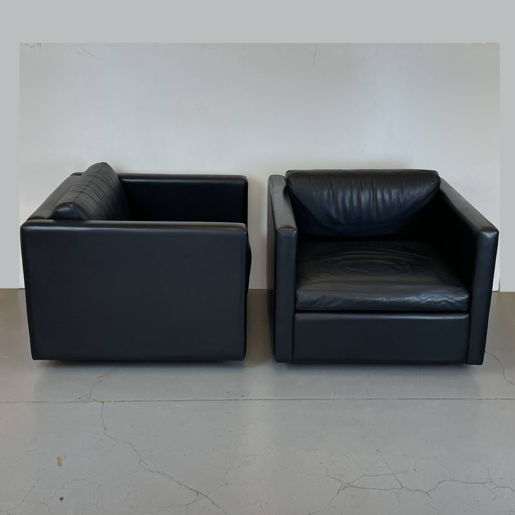 Pair of Black Leather Cube Club-Chairs by Charles Pfister for Knoll, 1980s