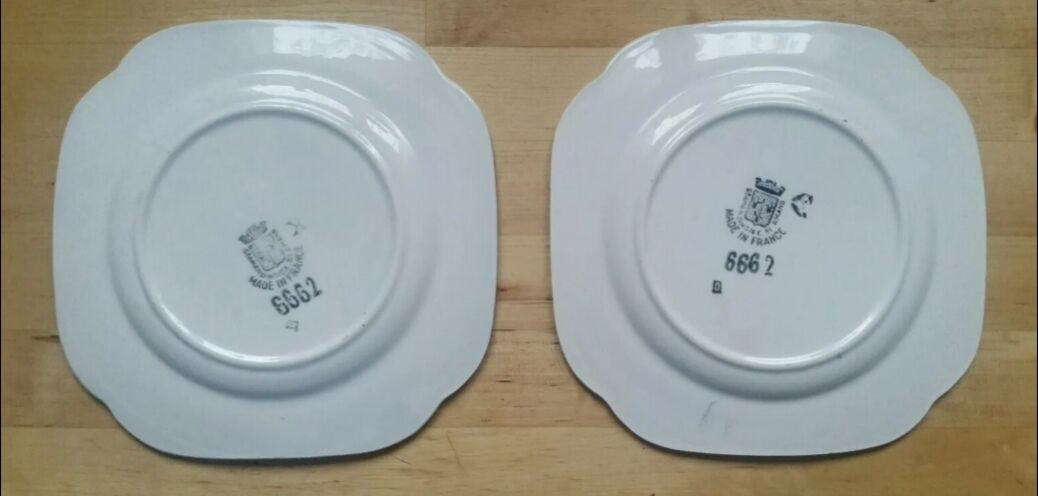 Pair of plates Flowers Saint Amand