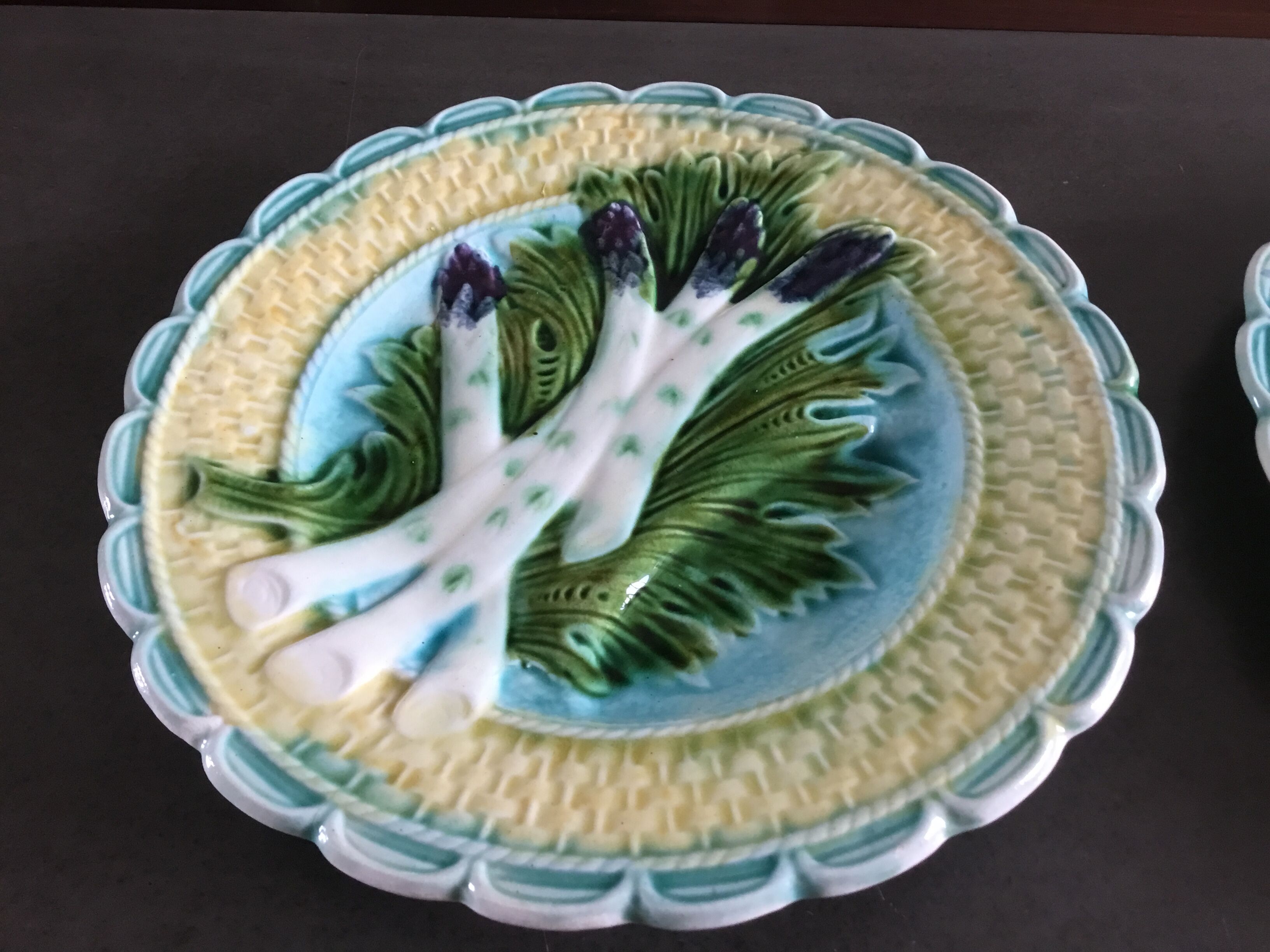 6 asparagus plates in slip