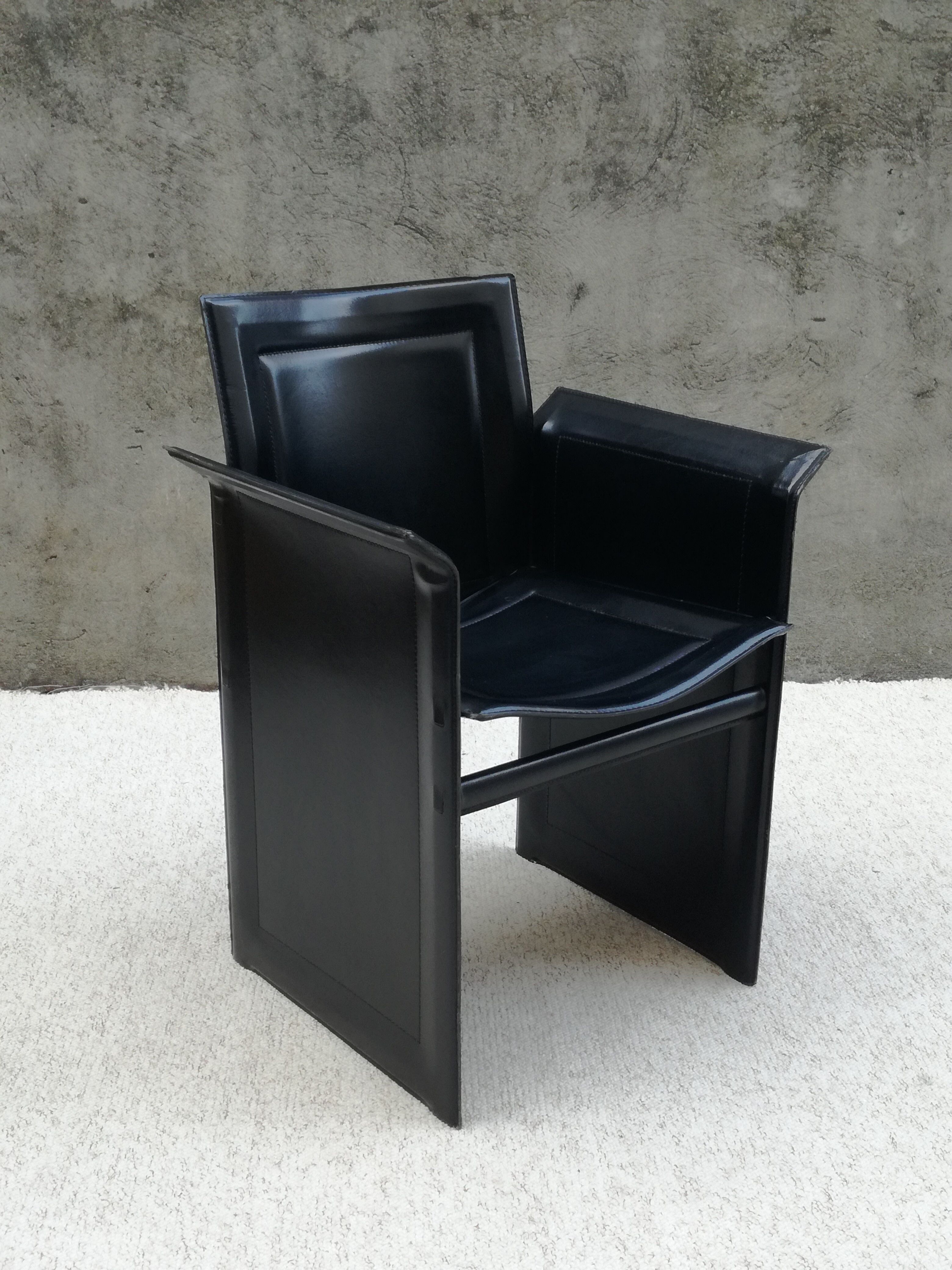 Tito Agnoli Italian black leather design chair