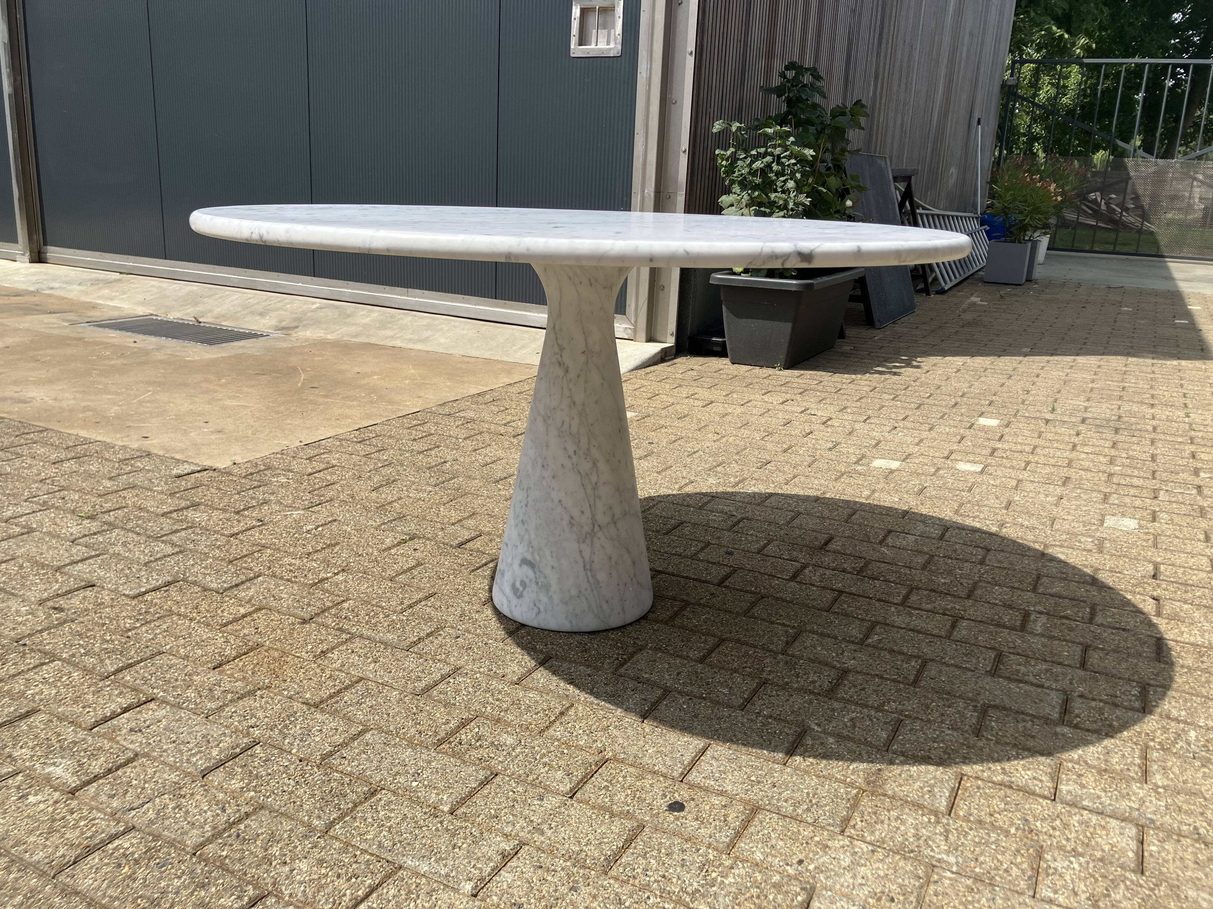 Angelo Mangiarotti M1 eettafel Skipper Carrara marmer 130cm