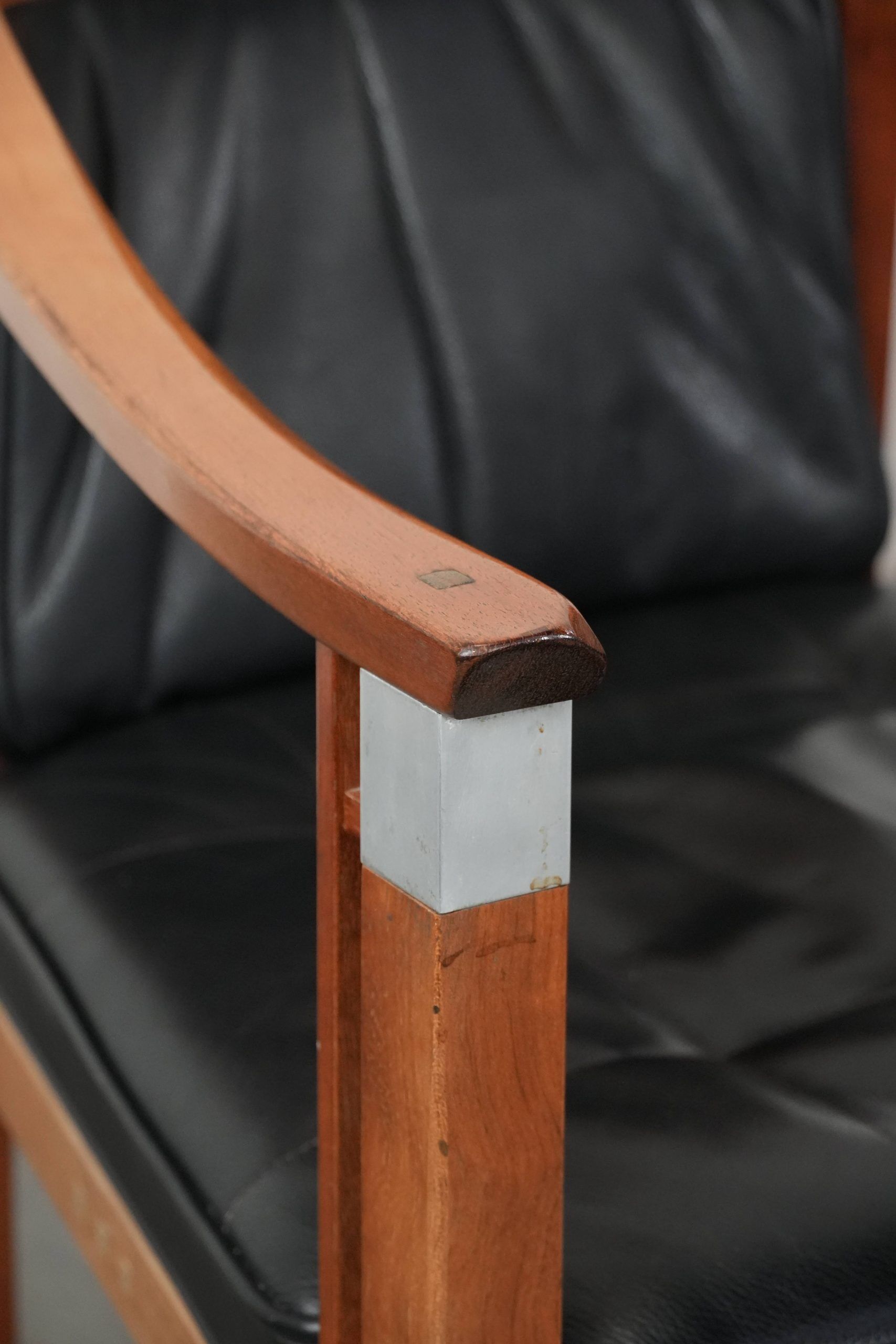 Set of 4 luxury black leather Art Deco dining chairs with armrests