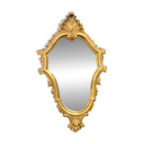 Classic Baroque/Louis XV style mirror. In old gold patinated wood. Palmette/Scroll/Blazon motif decor. Dim 46 x 27 cm