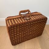 Rattan picnic basket - vintage