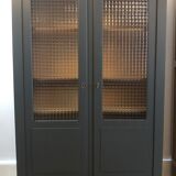 Armoire vitrée