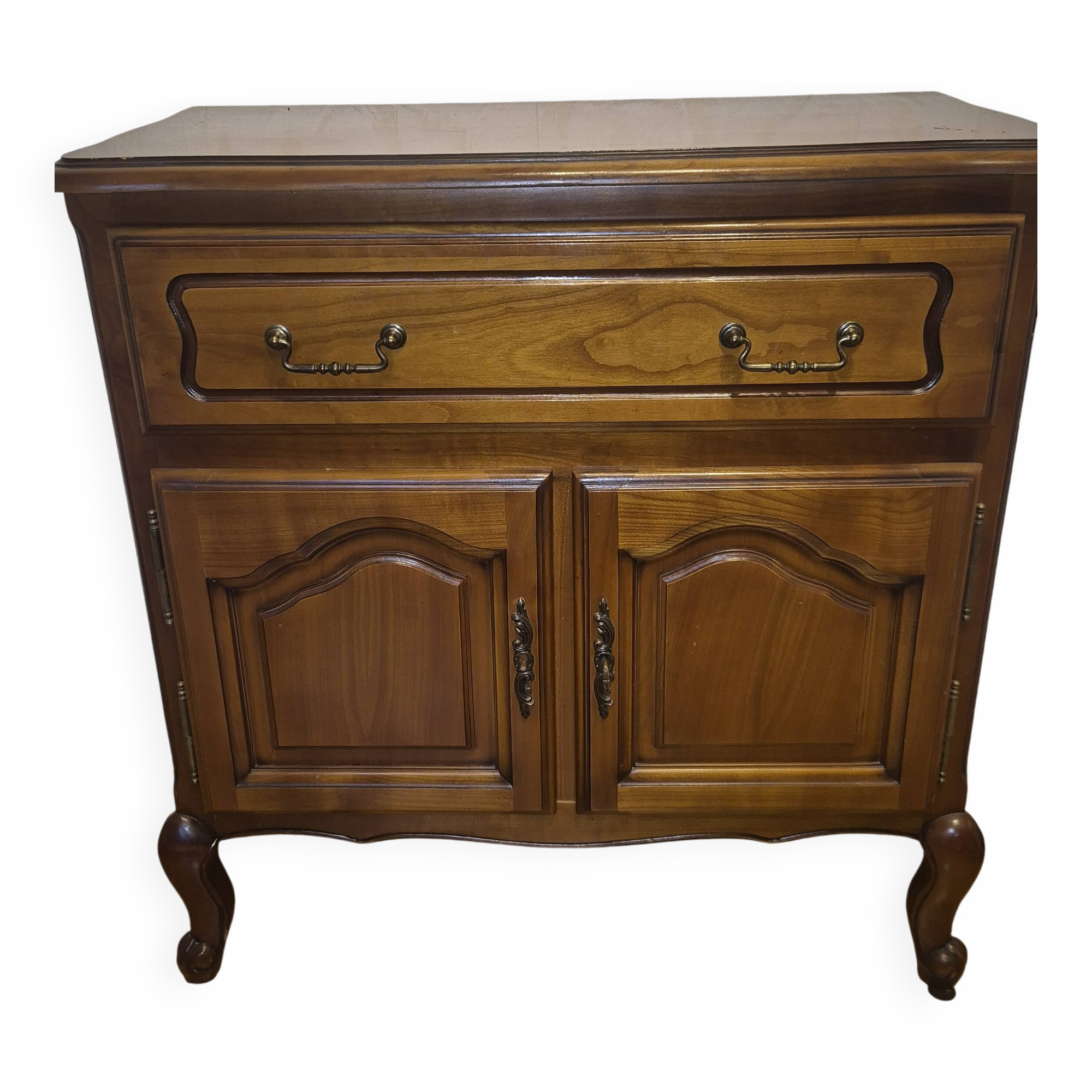 Classic style TV unit with sliding shelf