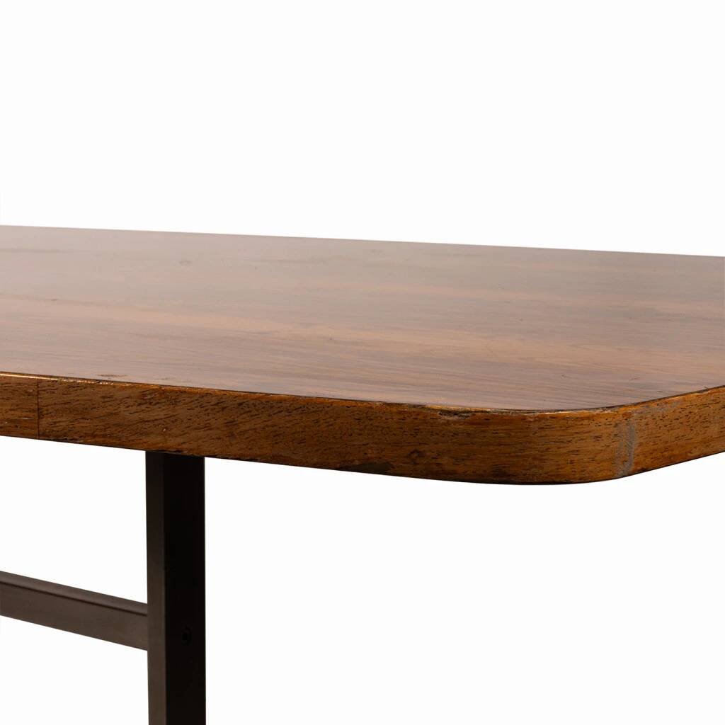 Dining table in palisander veneer with semi-matt lacquer finish