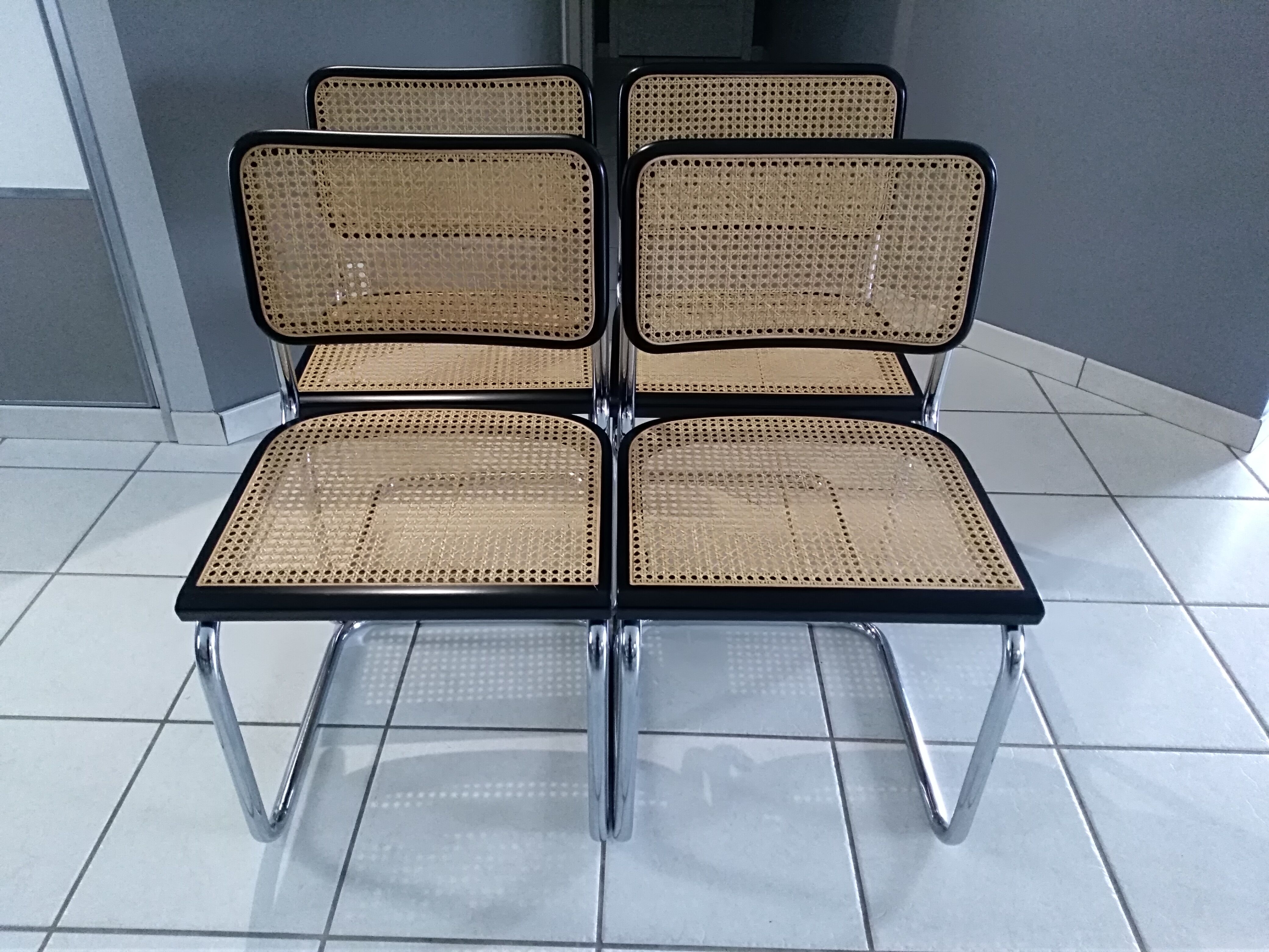 Suite of 4 chairs cesca B32 Marcel Breuer 1992