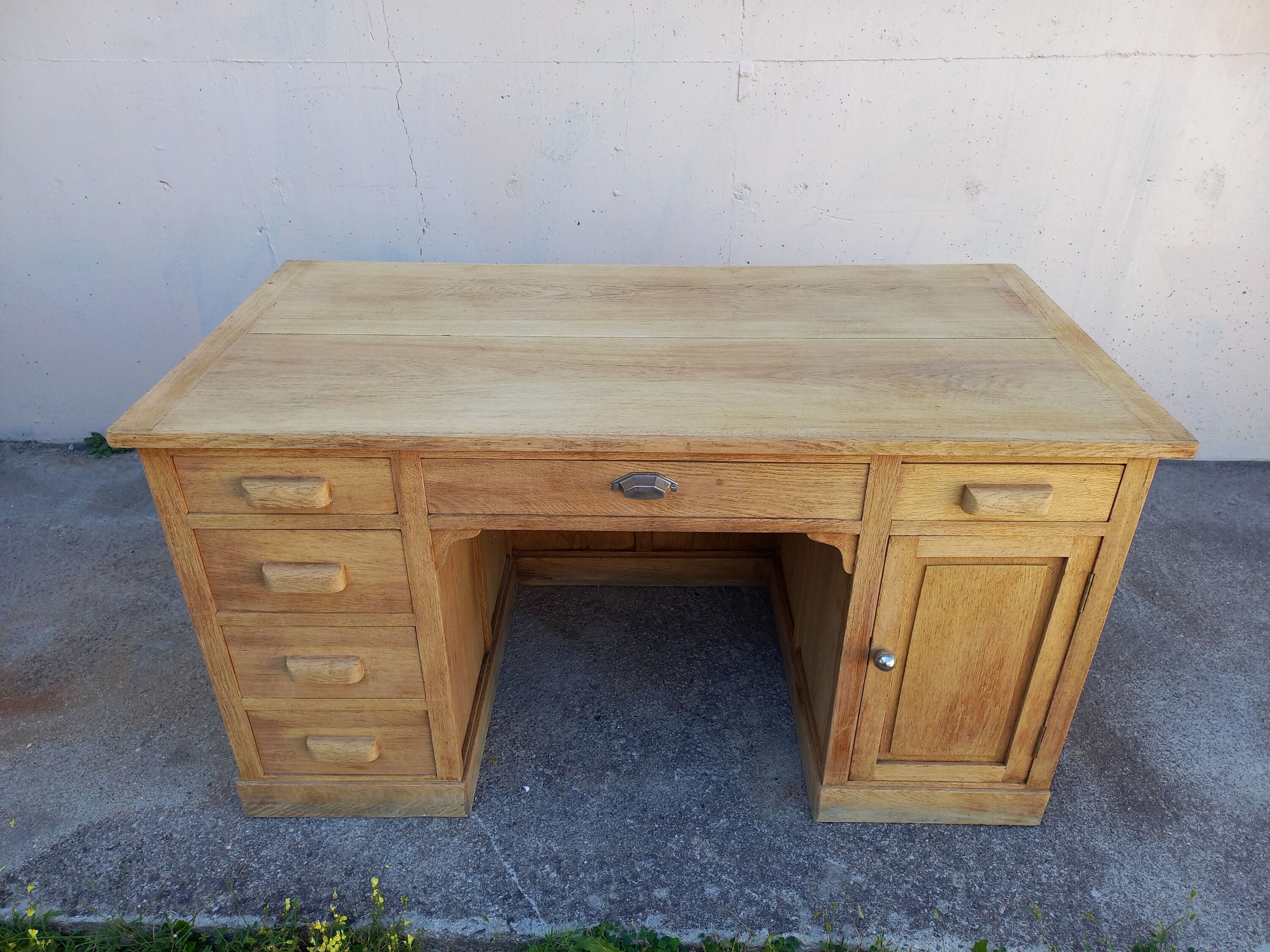 Minister's office in solid oak