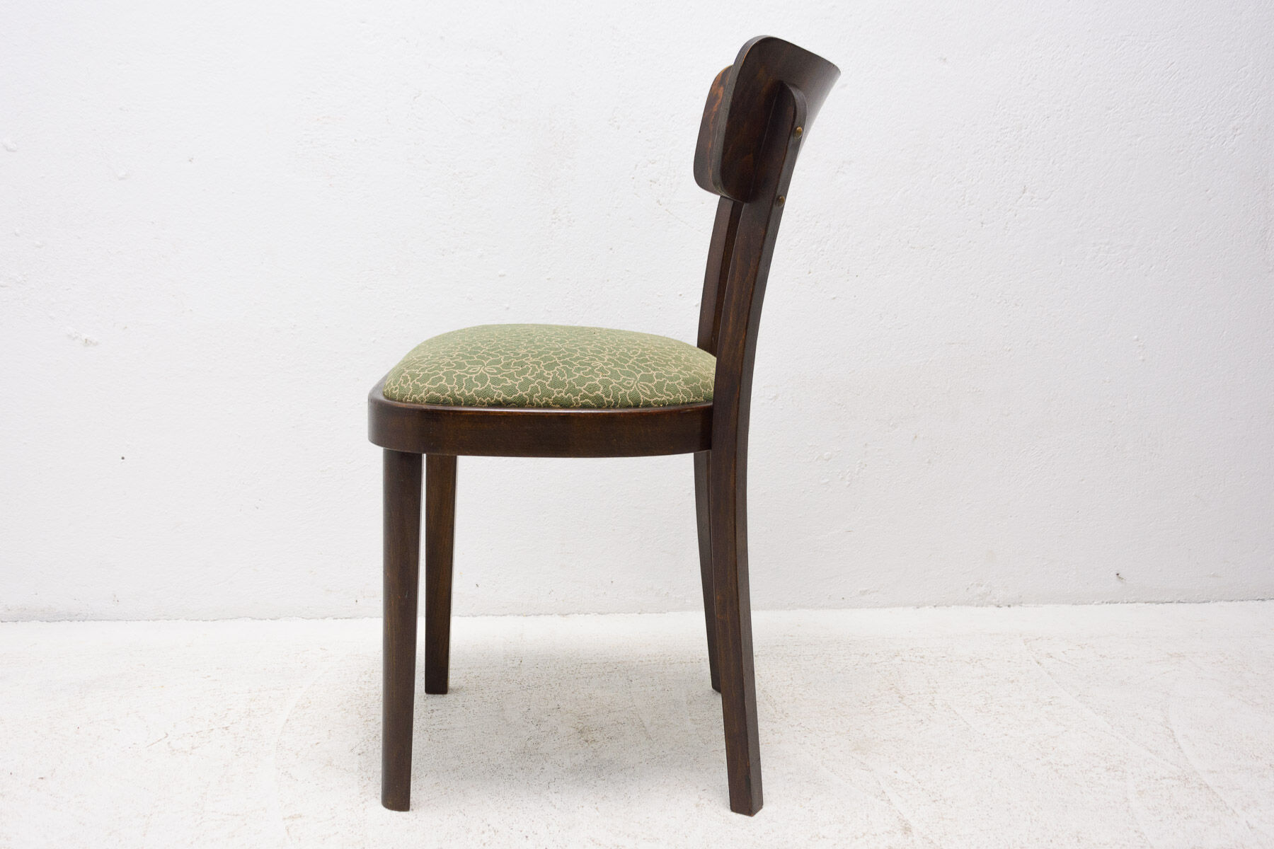Ensemble de quatre chaises de salle à manger thonet, tchécoslovaquie, années 1950