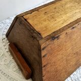 Ancienne auge en bois