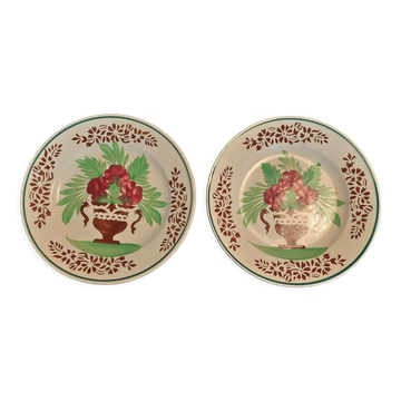 Flat plates Sarreguemines late nineteenth series of two