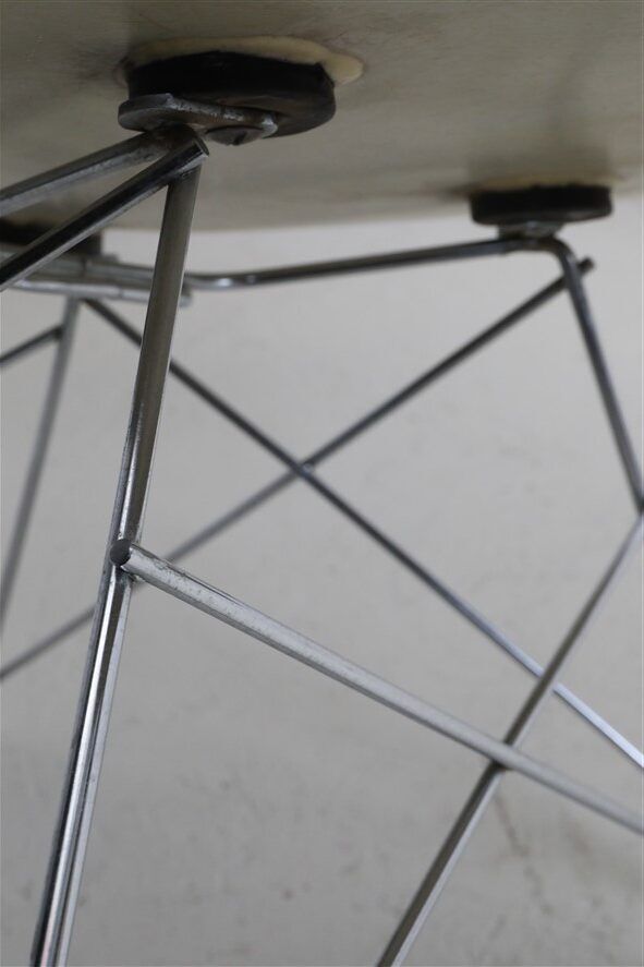 Rare Herman Miller / Charles & Ray Eames “LAR” fiberglass armchair on “Cat’s Cradle Base” / 1950s-1960s