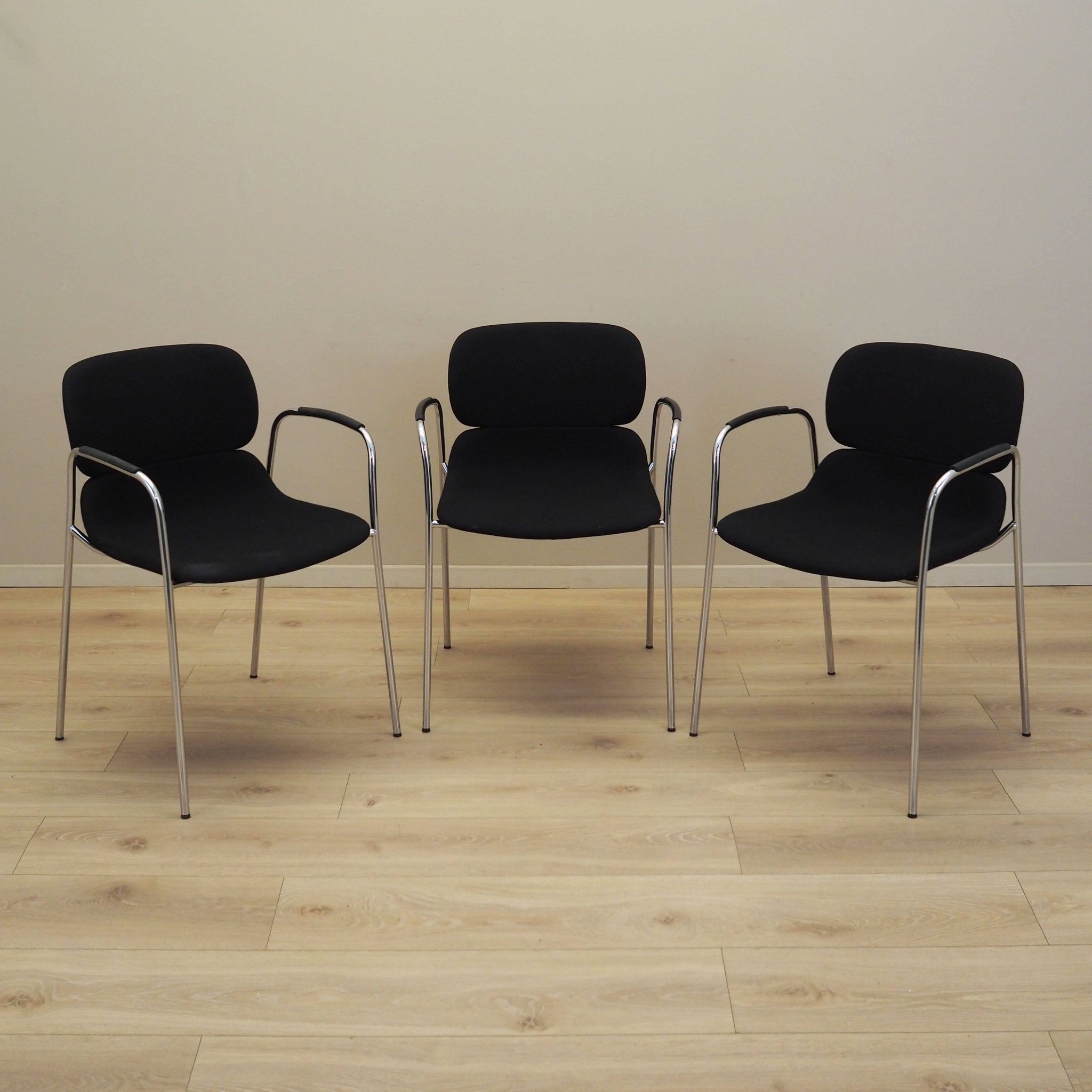 Set of three chairs, Italian design, 1970s, production: Italy