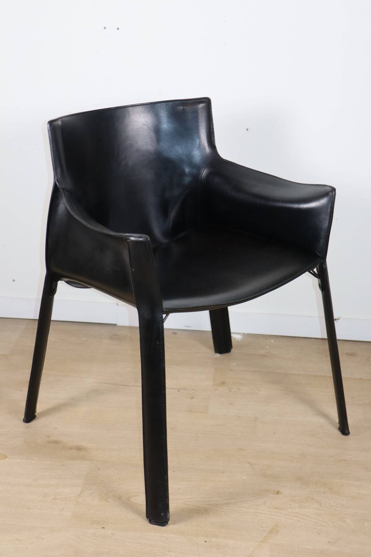 Fauteuil vintage en cuir noir - Années 80